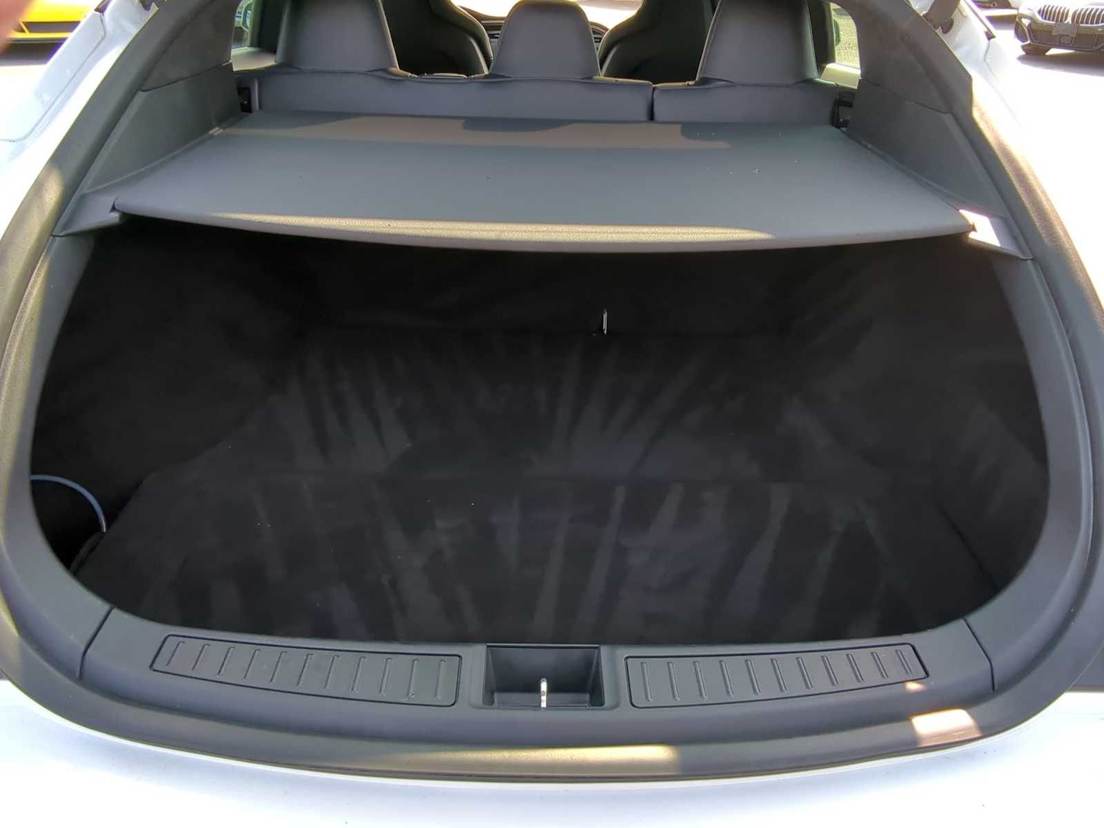 Thumbnail: 2016 Tesla Model S - 35