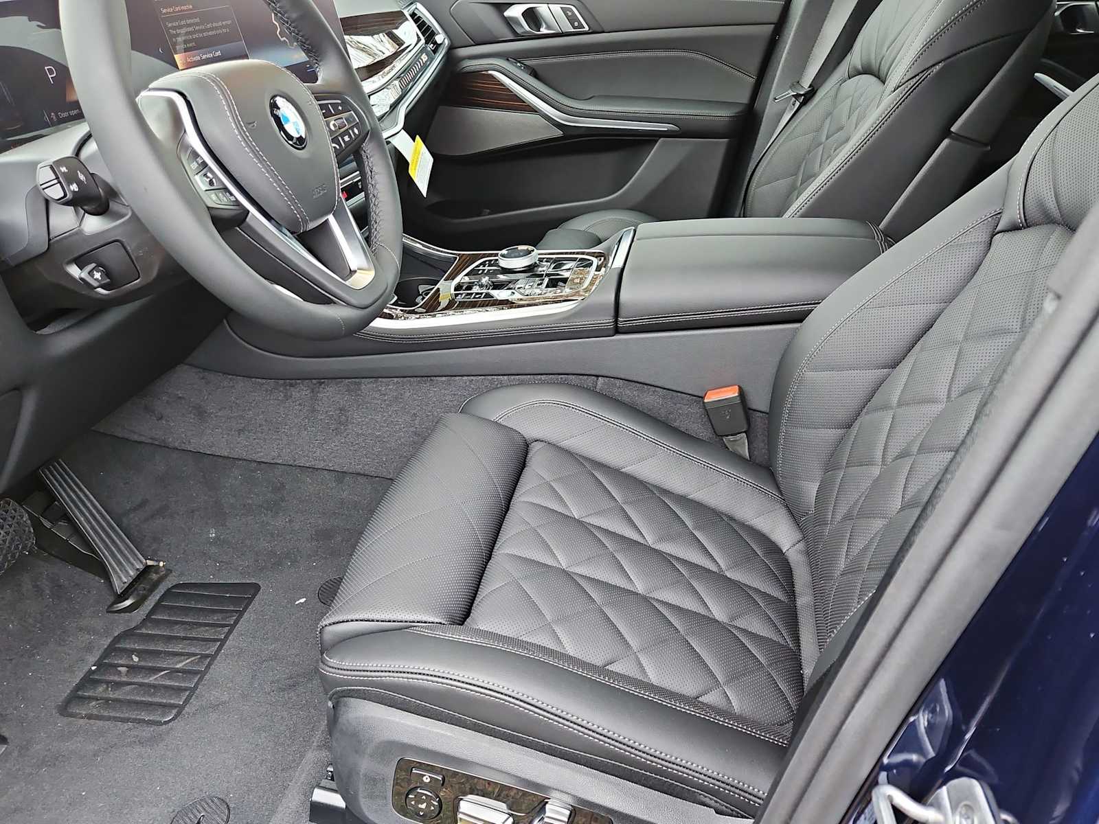 Thumbnail: 2026 BMW X5 - 15