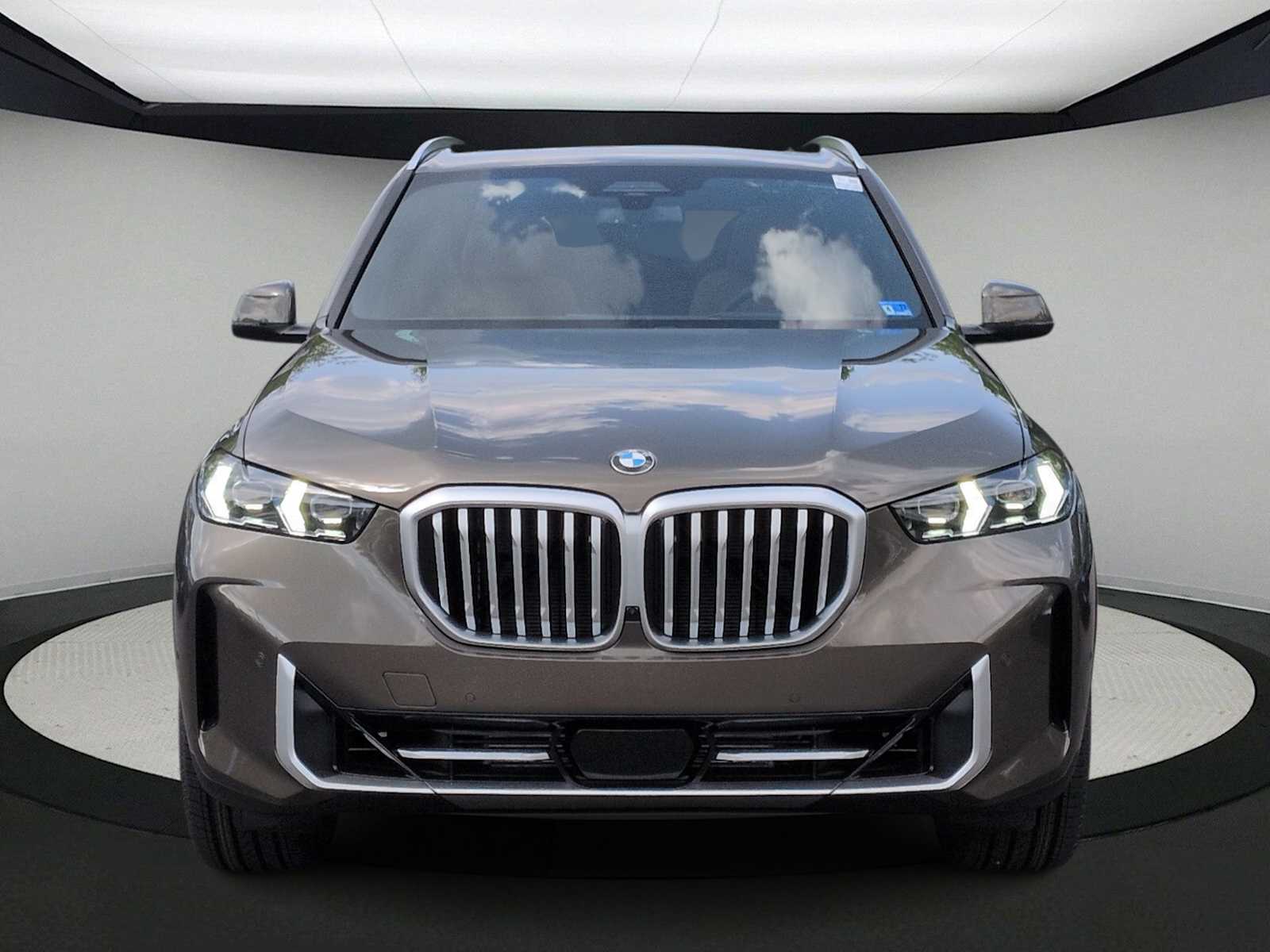 Thumbnail: 2026 BMW X5 - 3