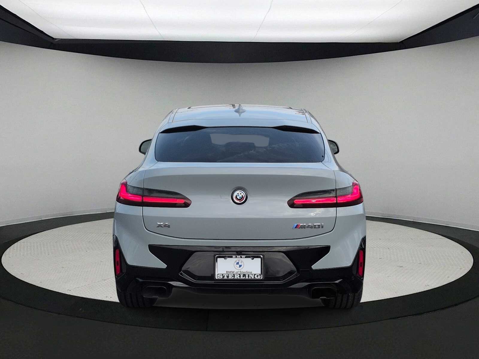 Thumbnail: 2023 BMW X4 - 7