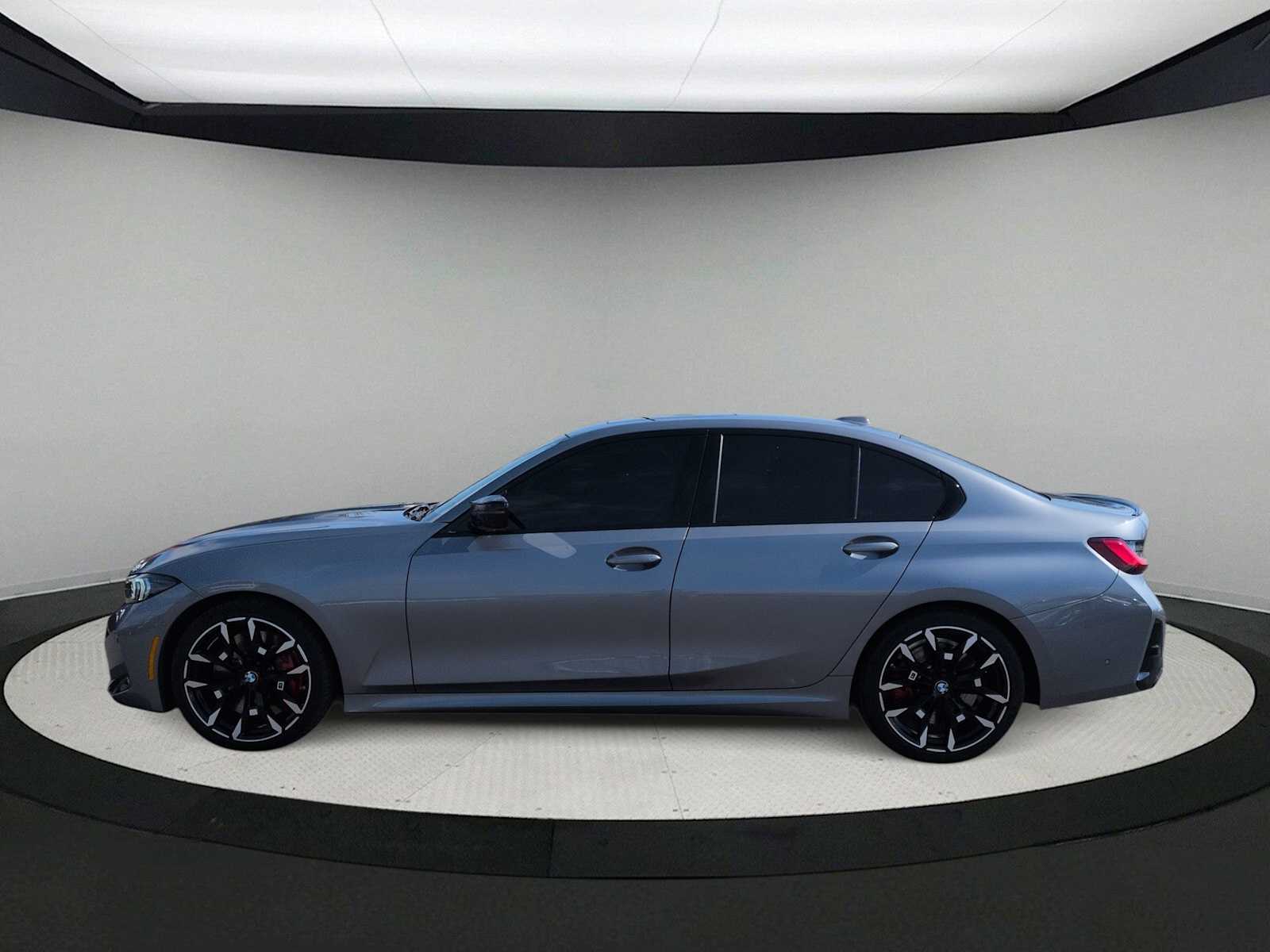 Thumbnail: 2025 BMW 3 Series - 5