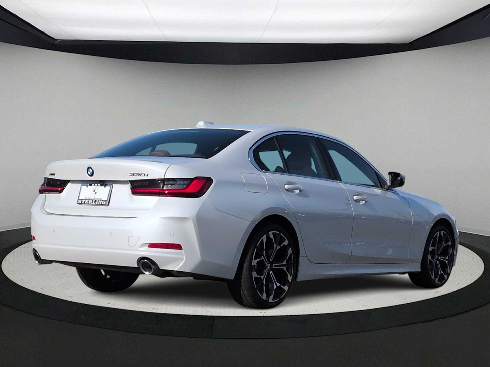 Thumbnail: 2025 BMW 3 Series - 8