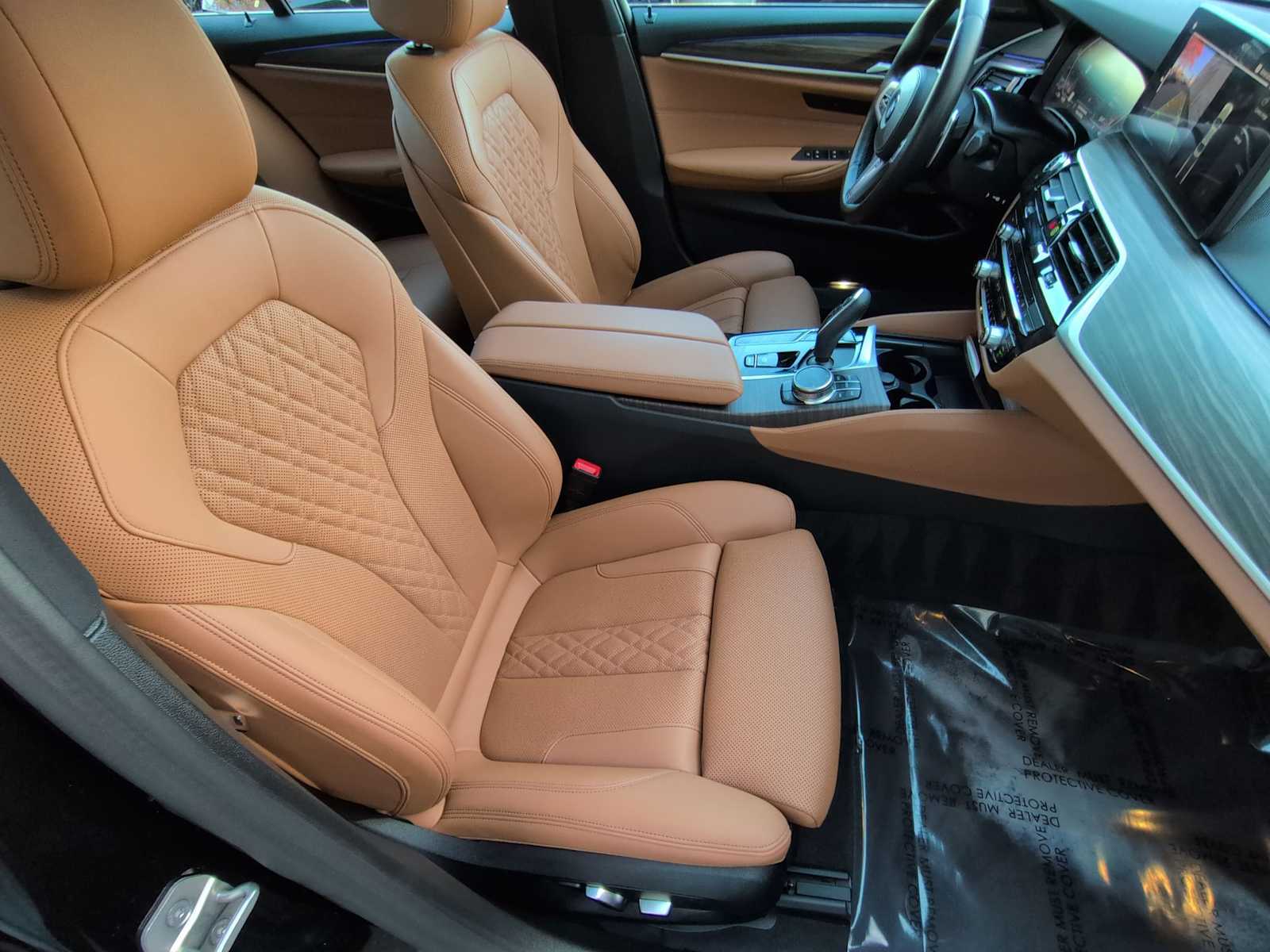 Thumbnail: 2023 BMW 5 Series - 24