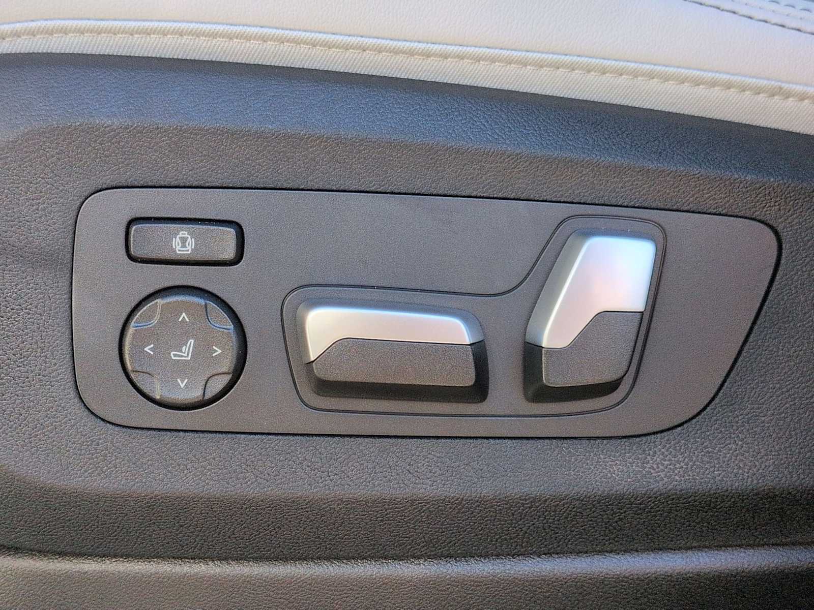 Thumbnail: 2026 BMW X5 - 18