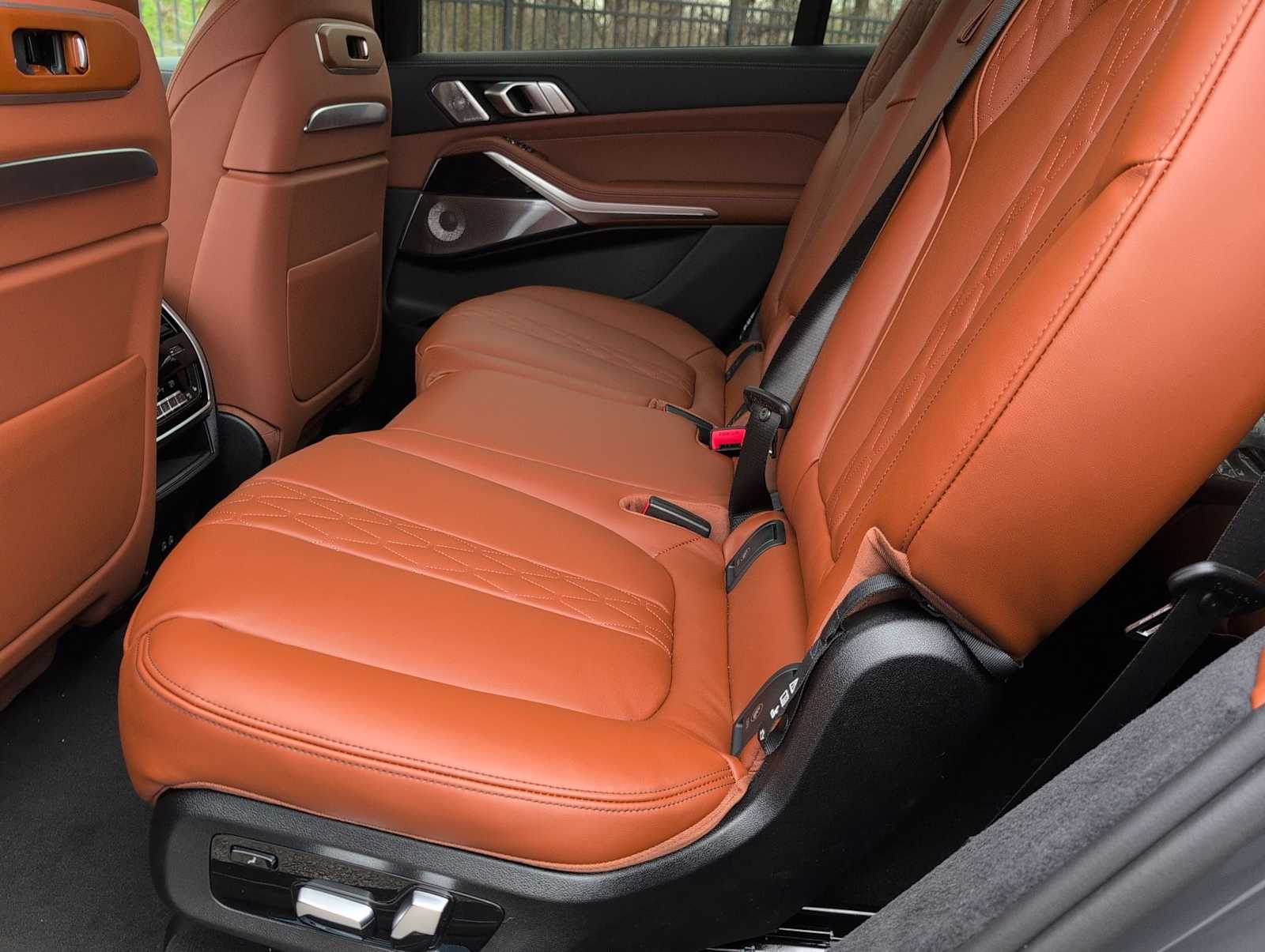 Thumbnail: 2016 Jeep Cherokee - 19