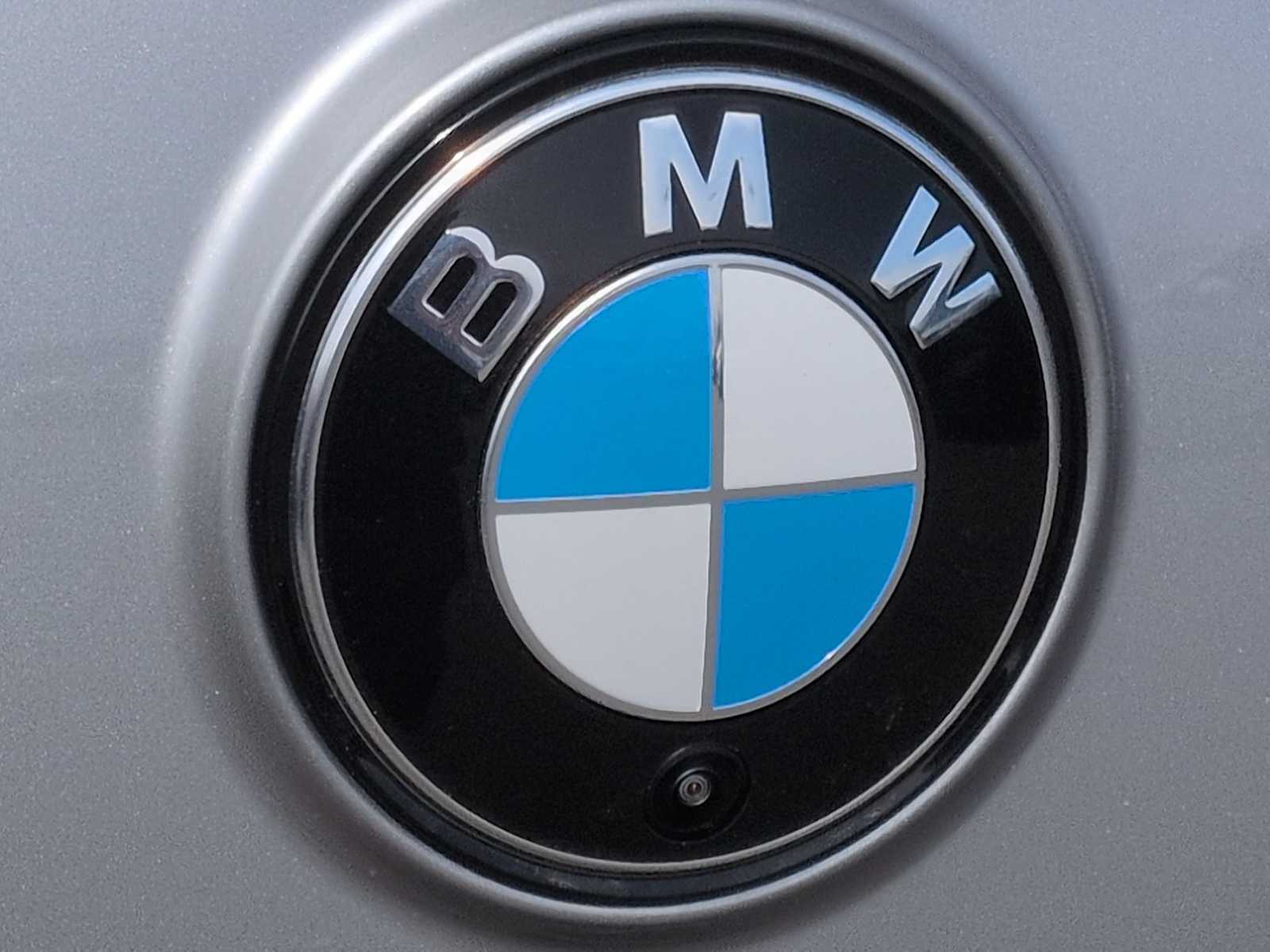 Thumbnail: 2026 BMW iX - 12