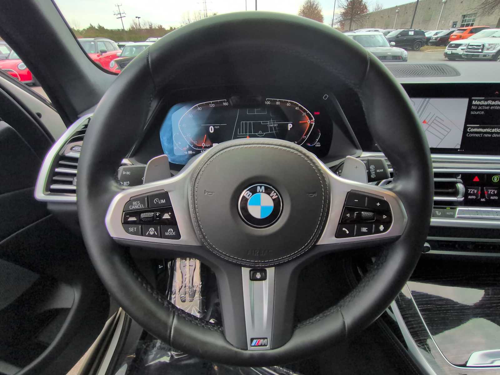 Thumbnail: 2022 BMW X7 - 24