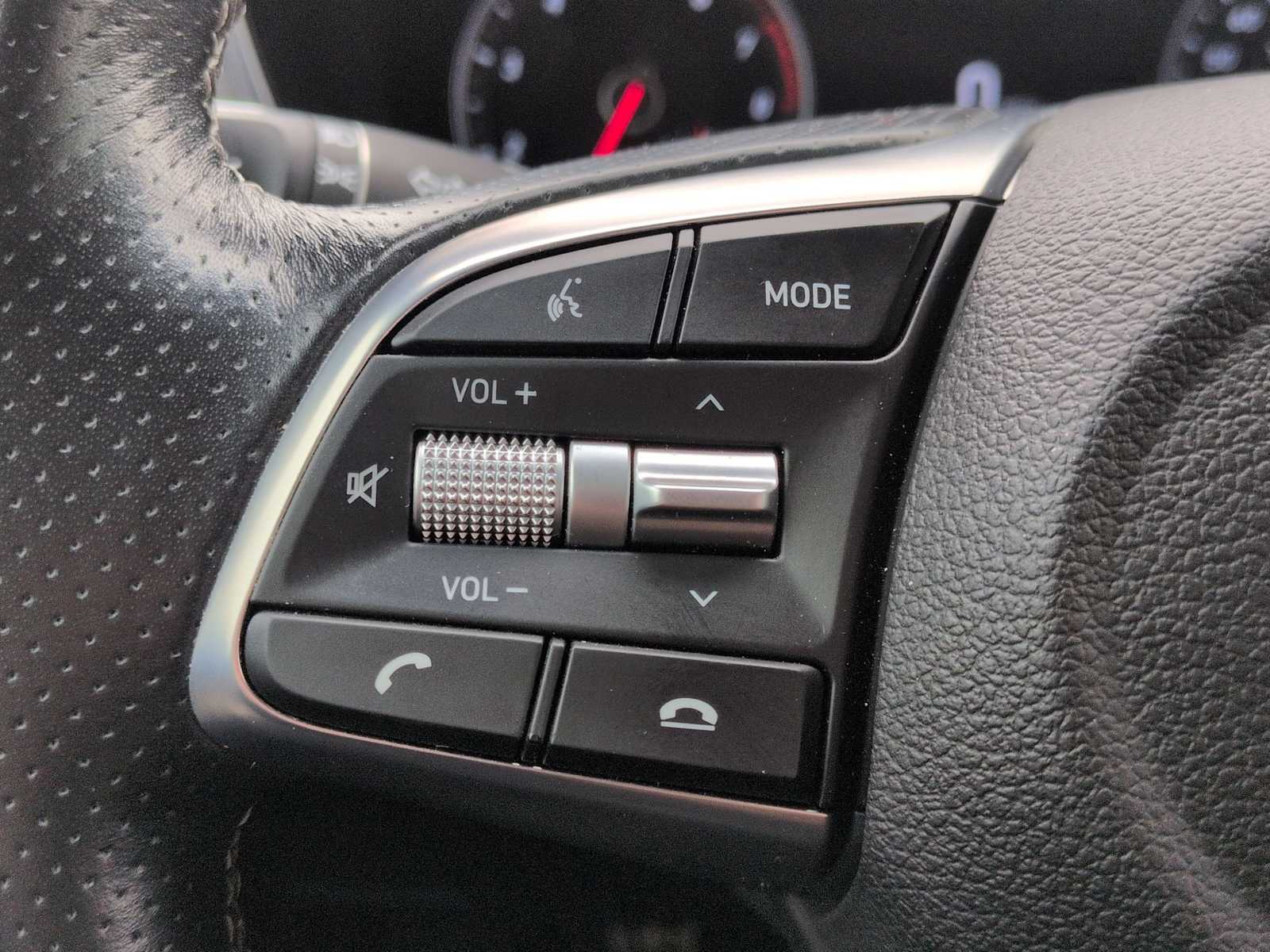 Thumbnail: 2019 Genesis G70 - 23