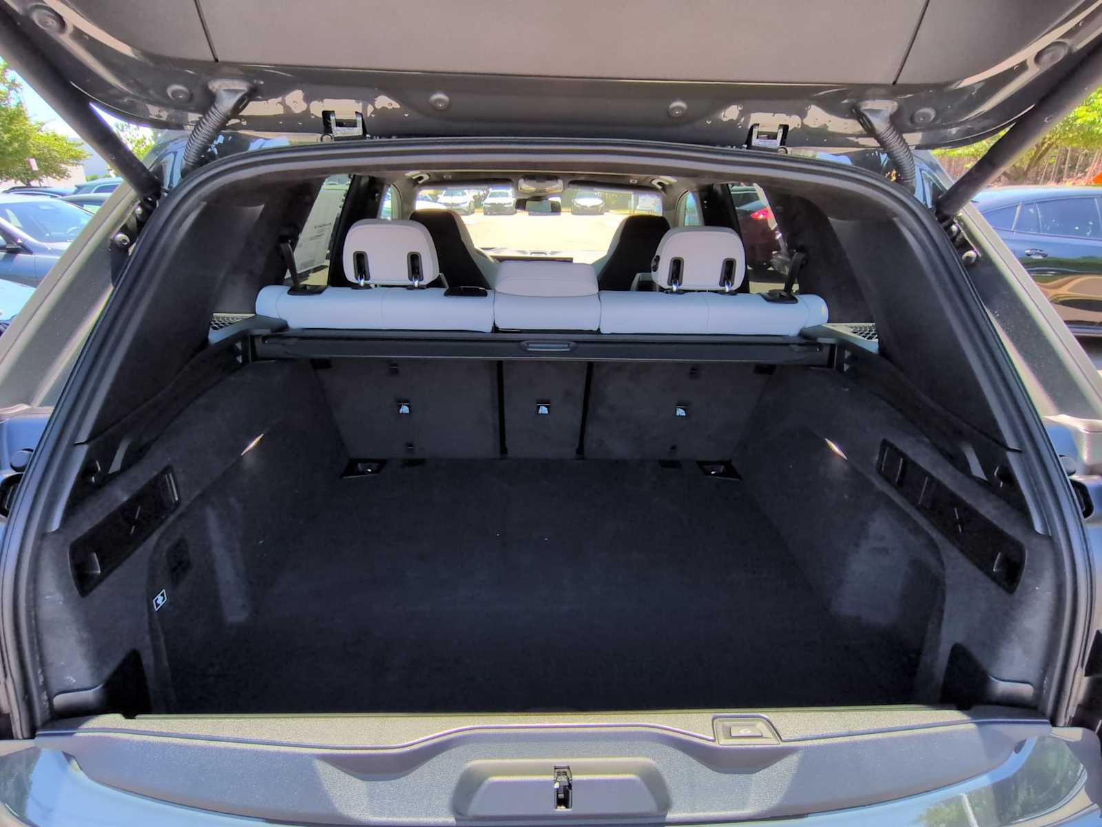 Thumbnail: 2026 BMW X5 - 37