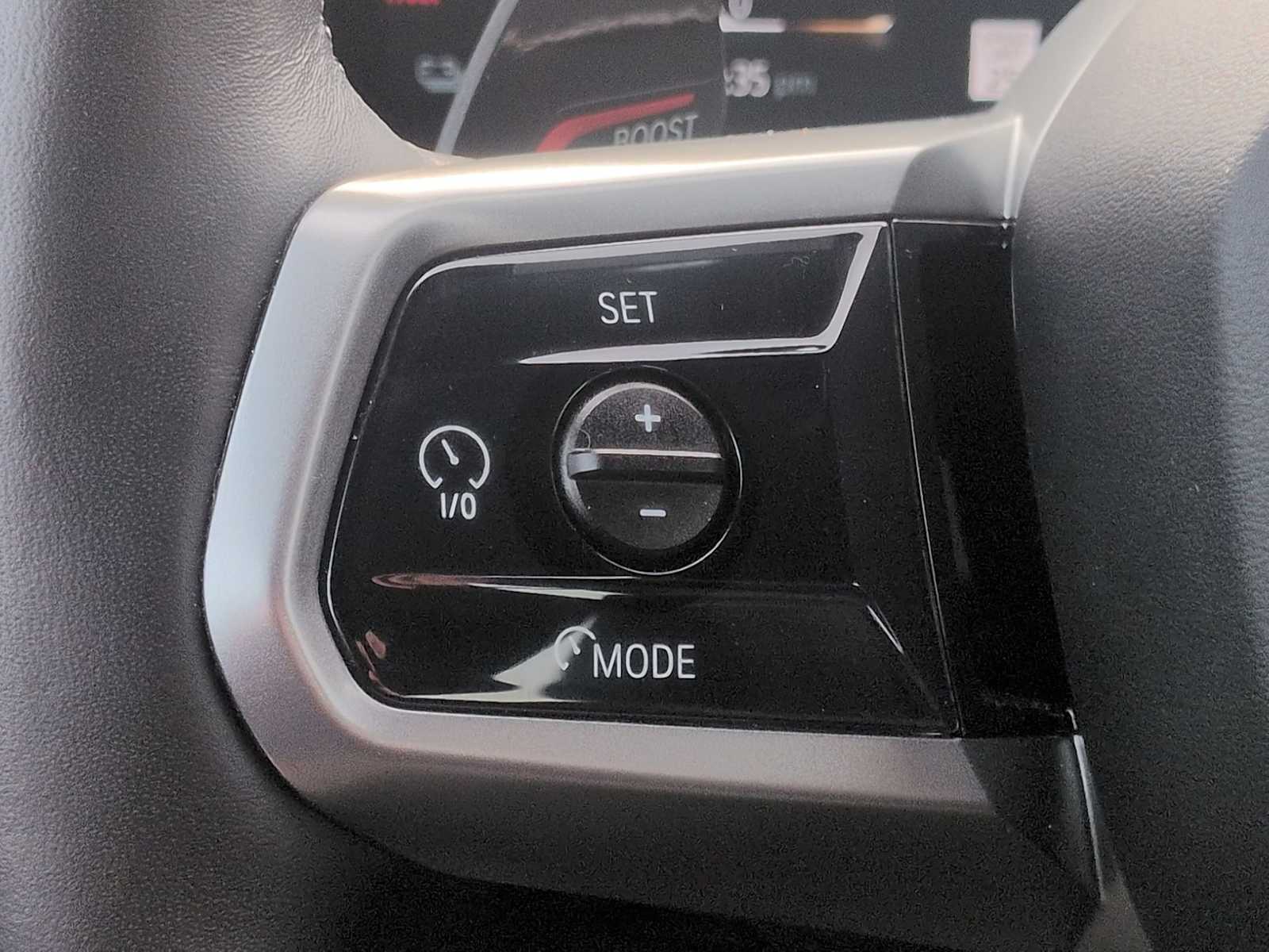 Thumbnail: 2025 BMW i5 - 25