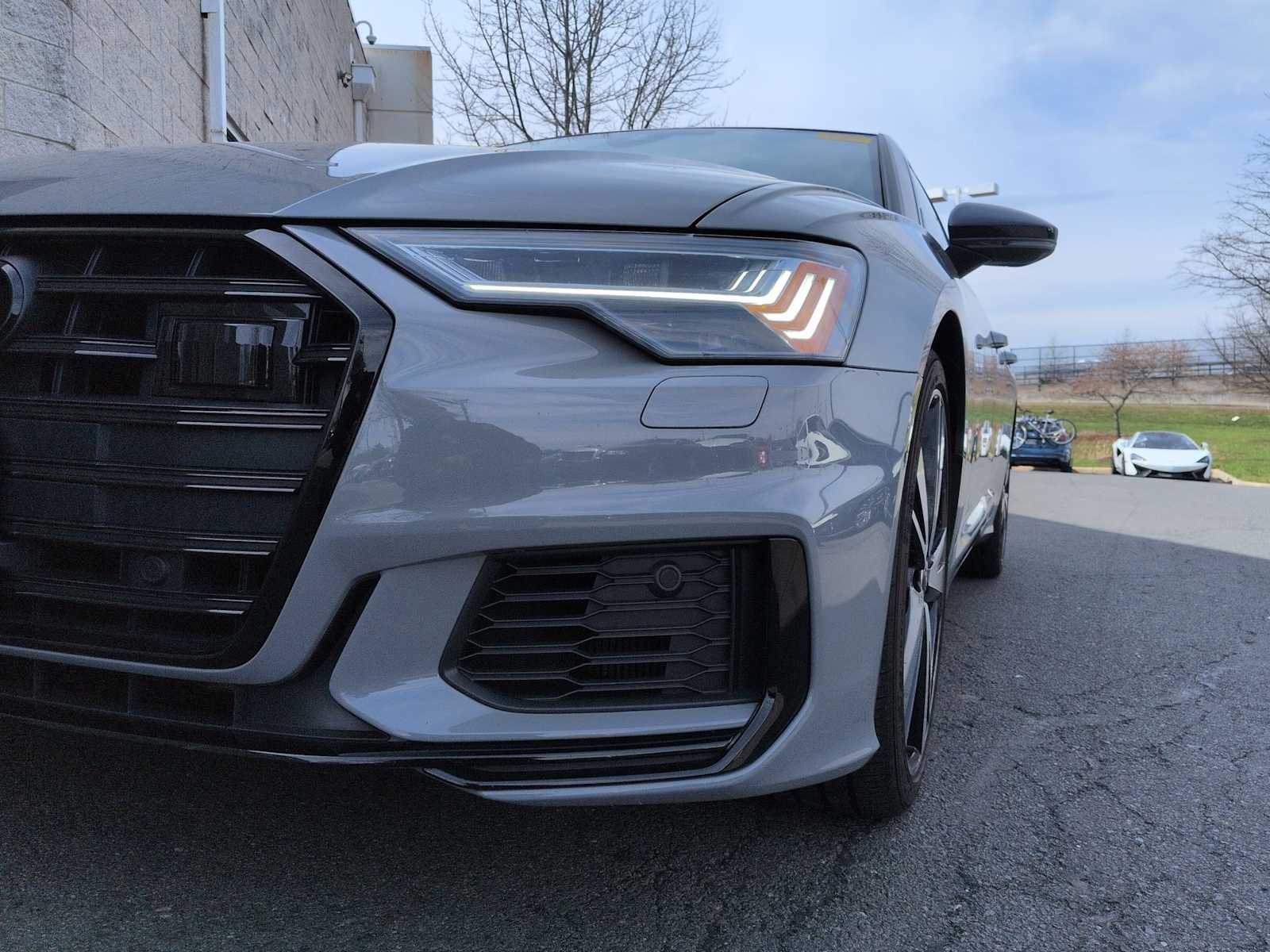 Thumbnail: 2022 Audi S6 - 11