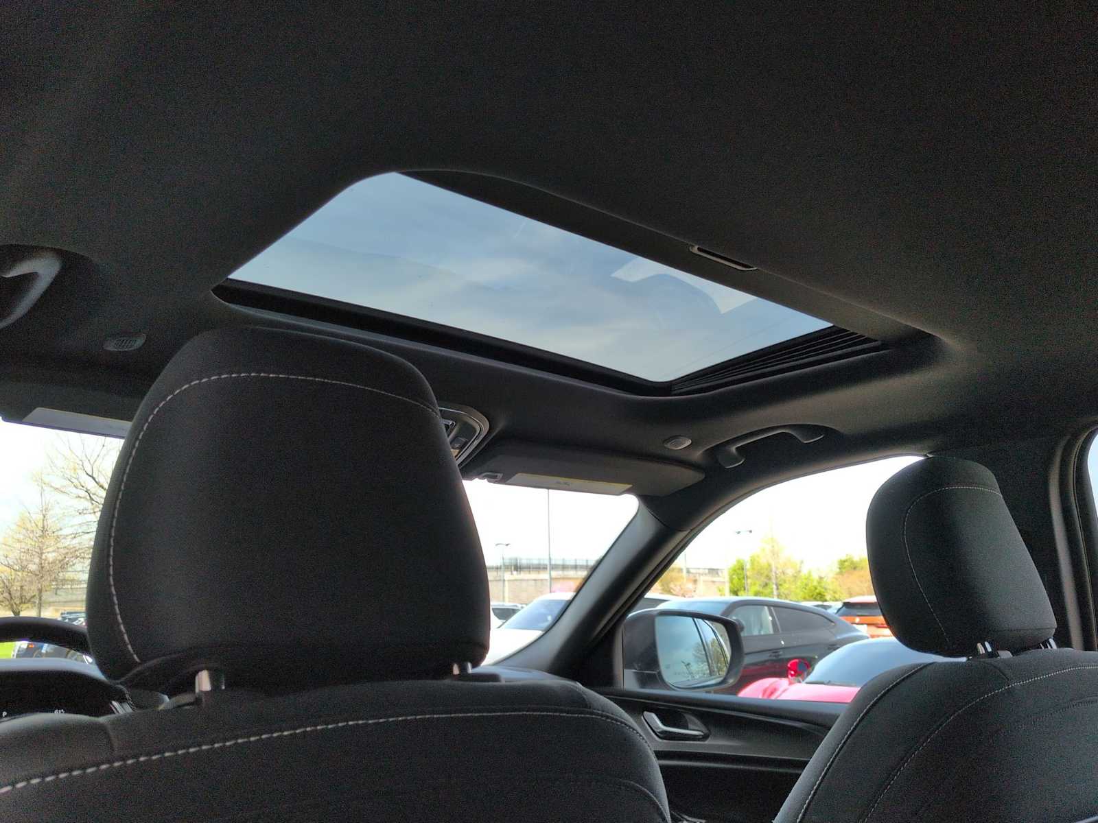 Thumbnail: 2025 Jeep Grand Cherokee - 23