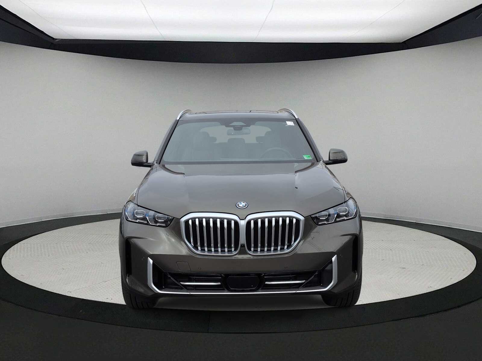 Thumbnail: 2026 BMW X5 - 3