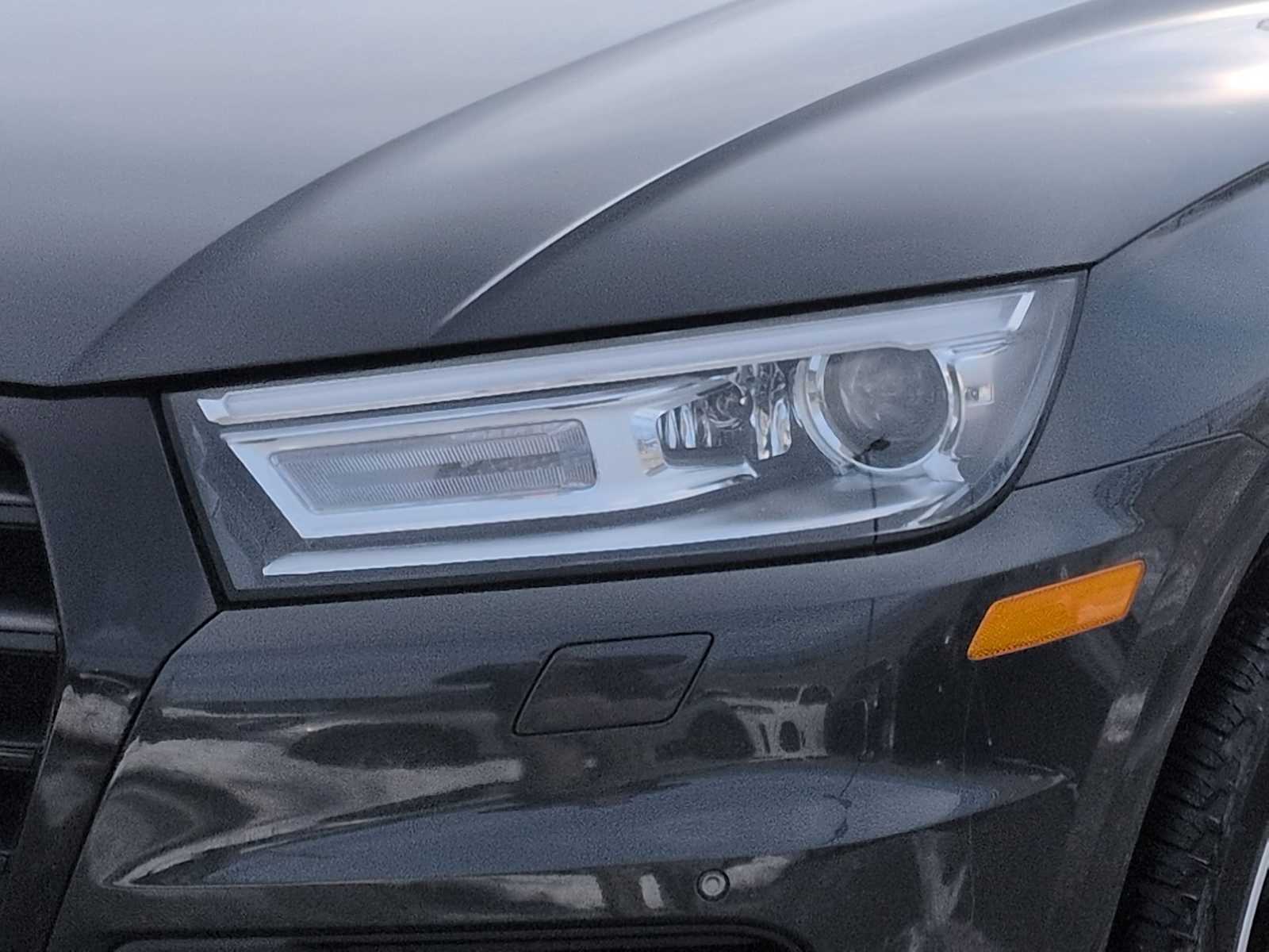 Thumbnail: 2020 Audi Q5 - 11