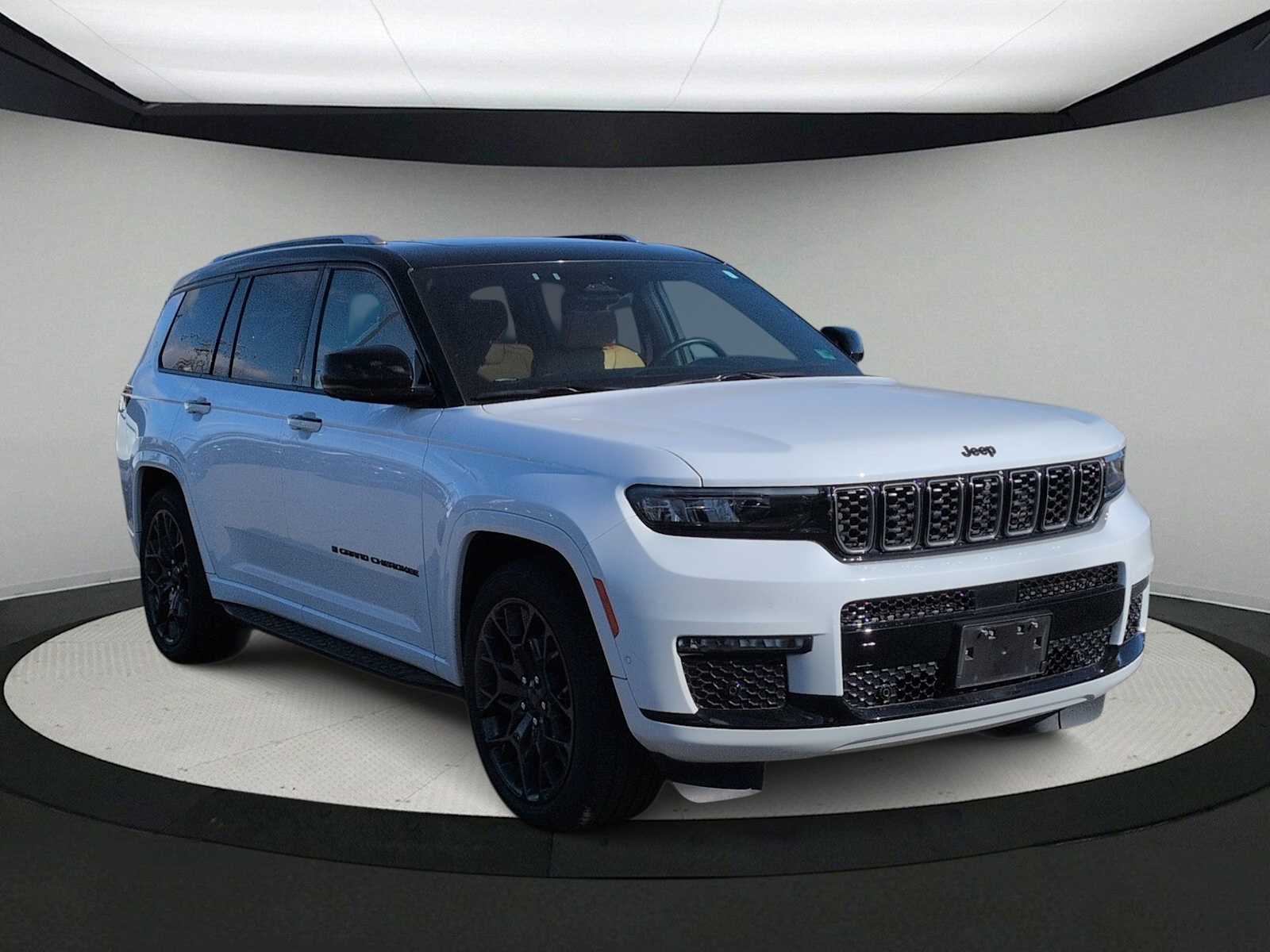 Thumbnail: 2023 Jeep Grand Cherokee - 2