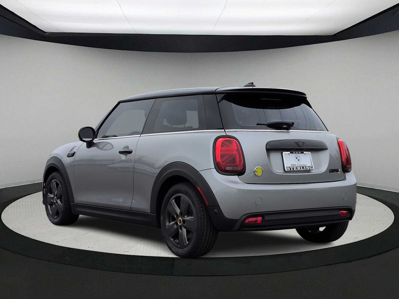 Thumbnail: 2023 MINI Cooper Hardtop - 6
