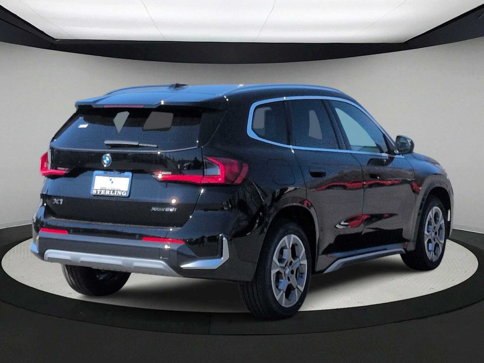 Thumbnail: 2026 BMW X1 - 8