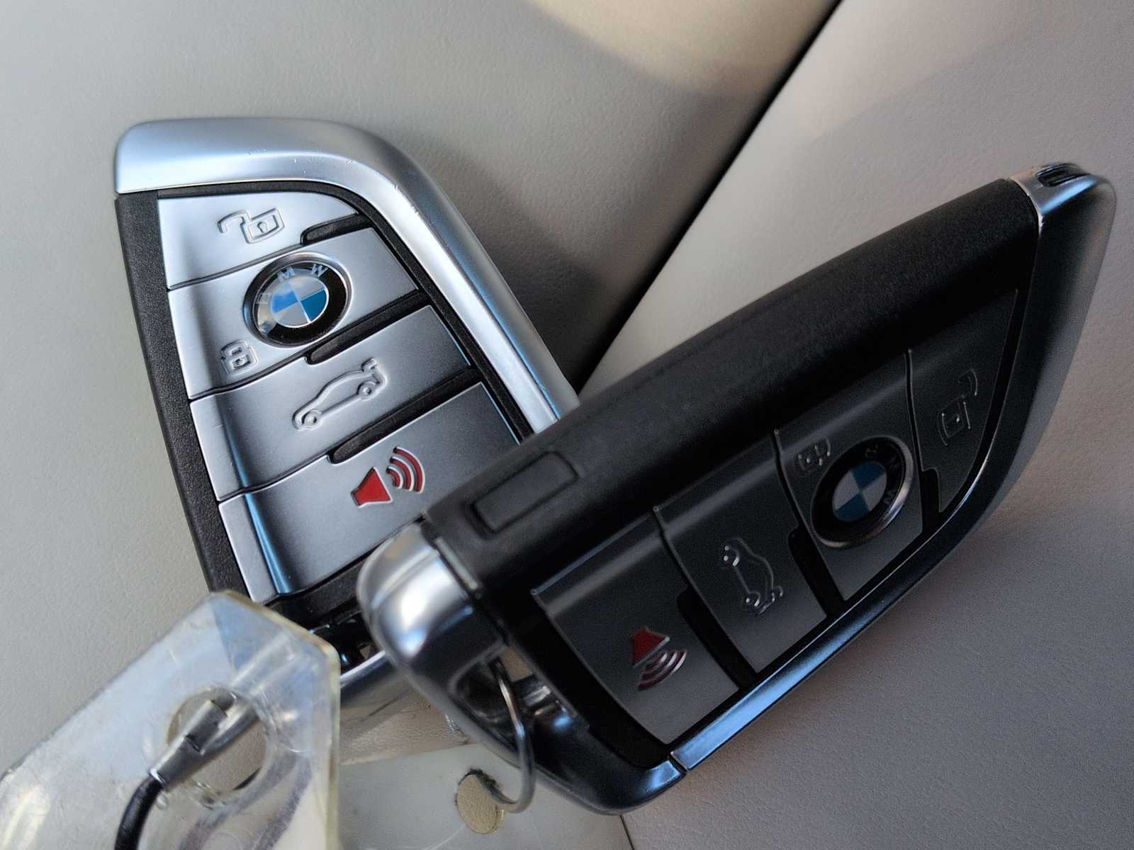 Thumbnail: 2024 BMW 8 Series - 37