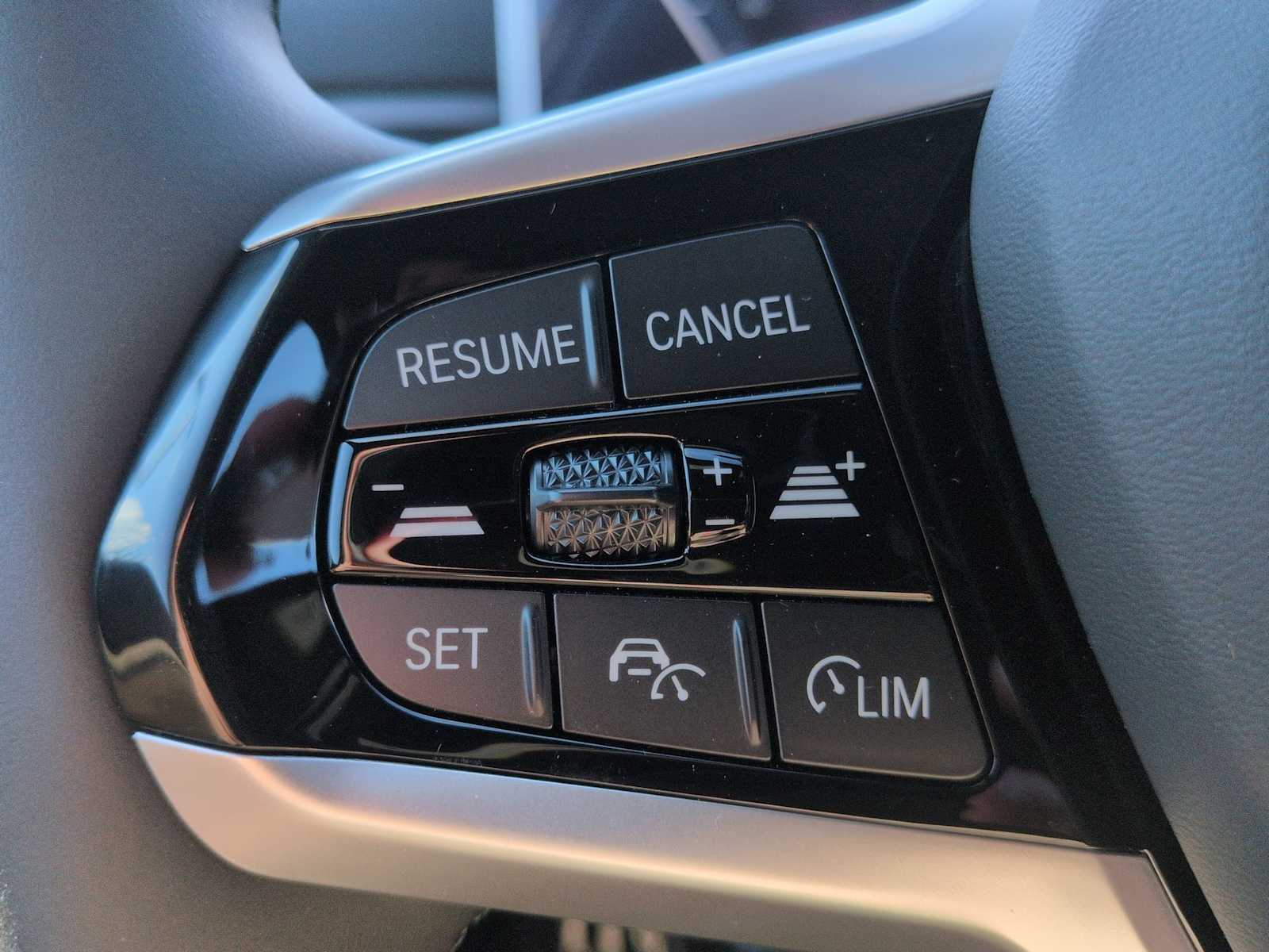 Thumbnail: 2026 BMW i4 - 26