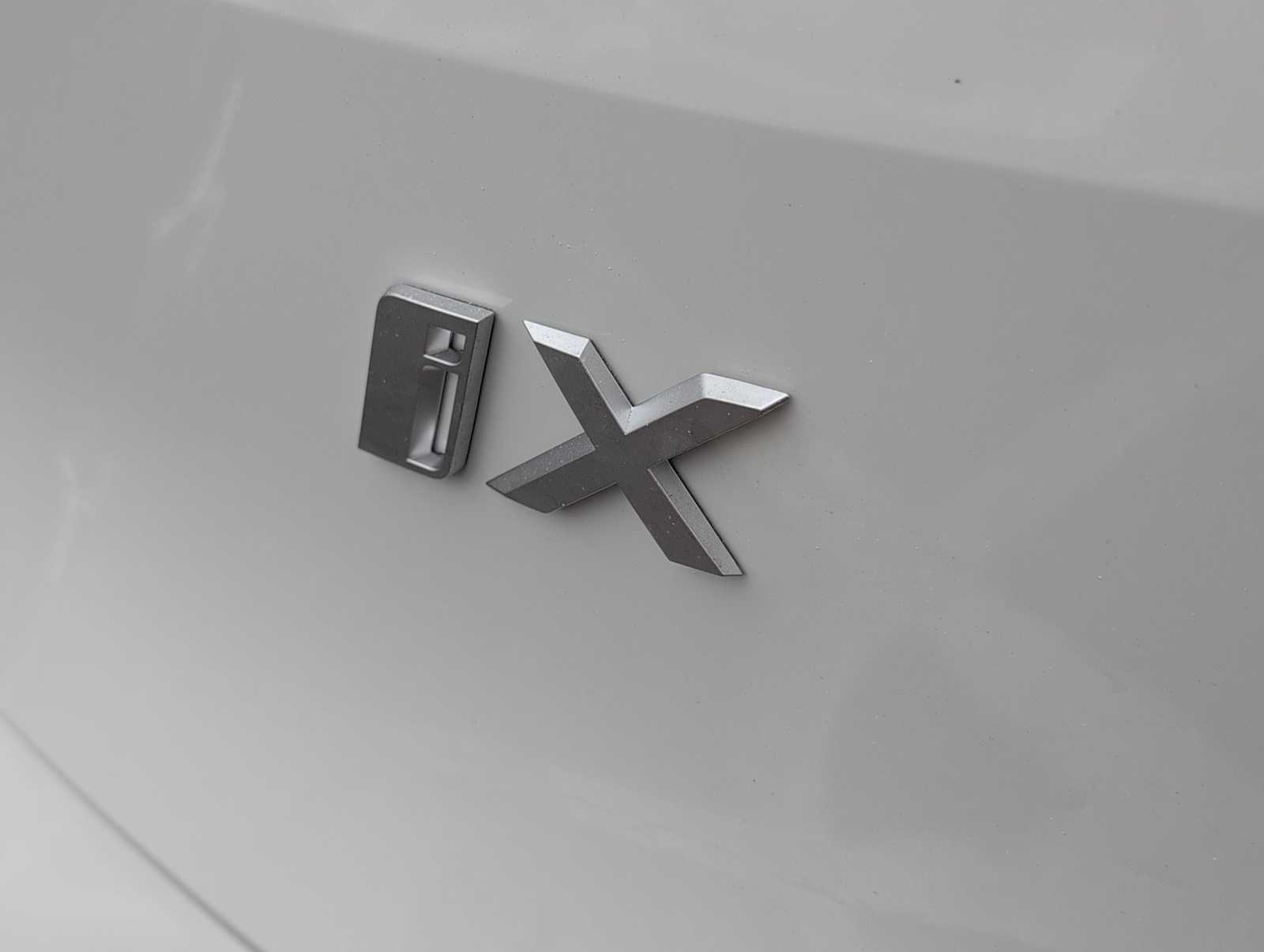 Thumbnail: 2026 BMW iX - 13