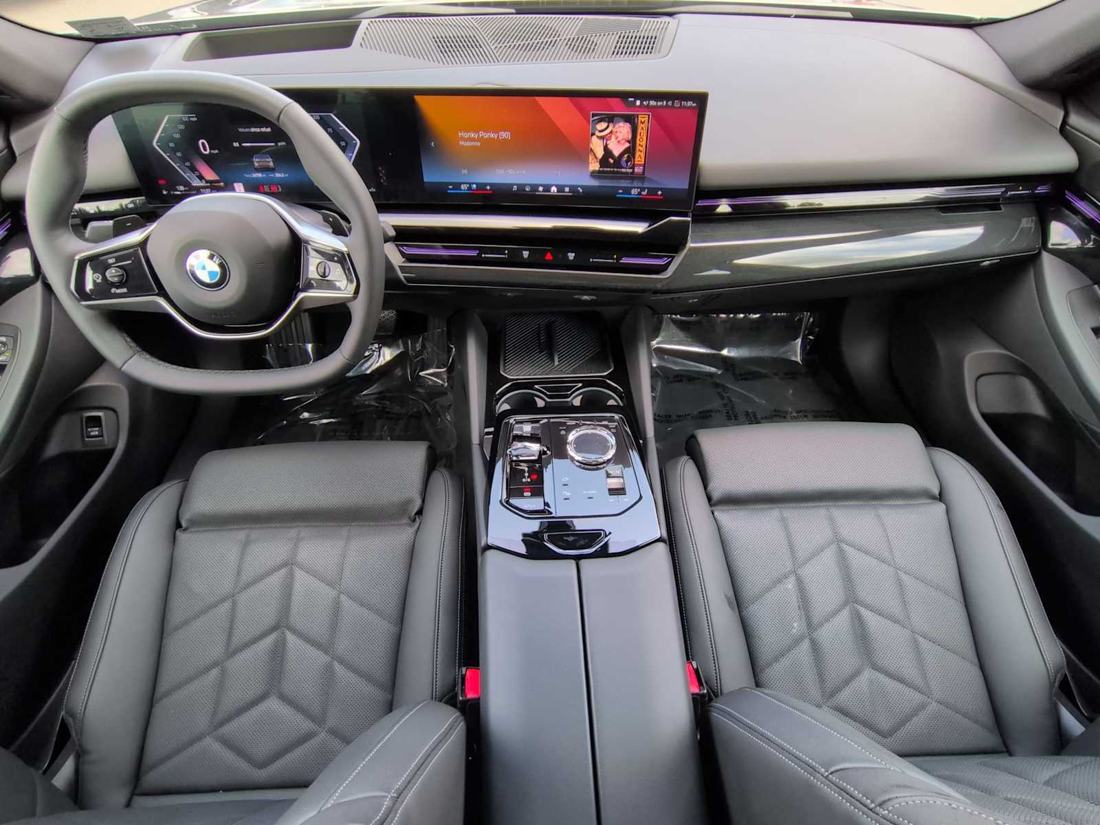 Thumbnail: 2024 BMW 5 Series - 16