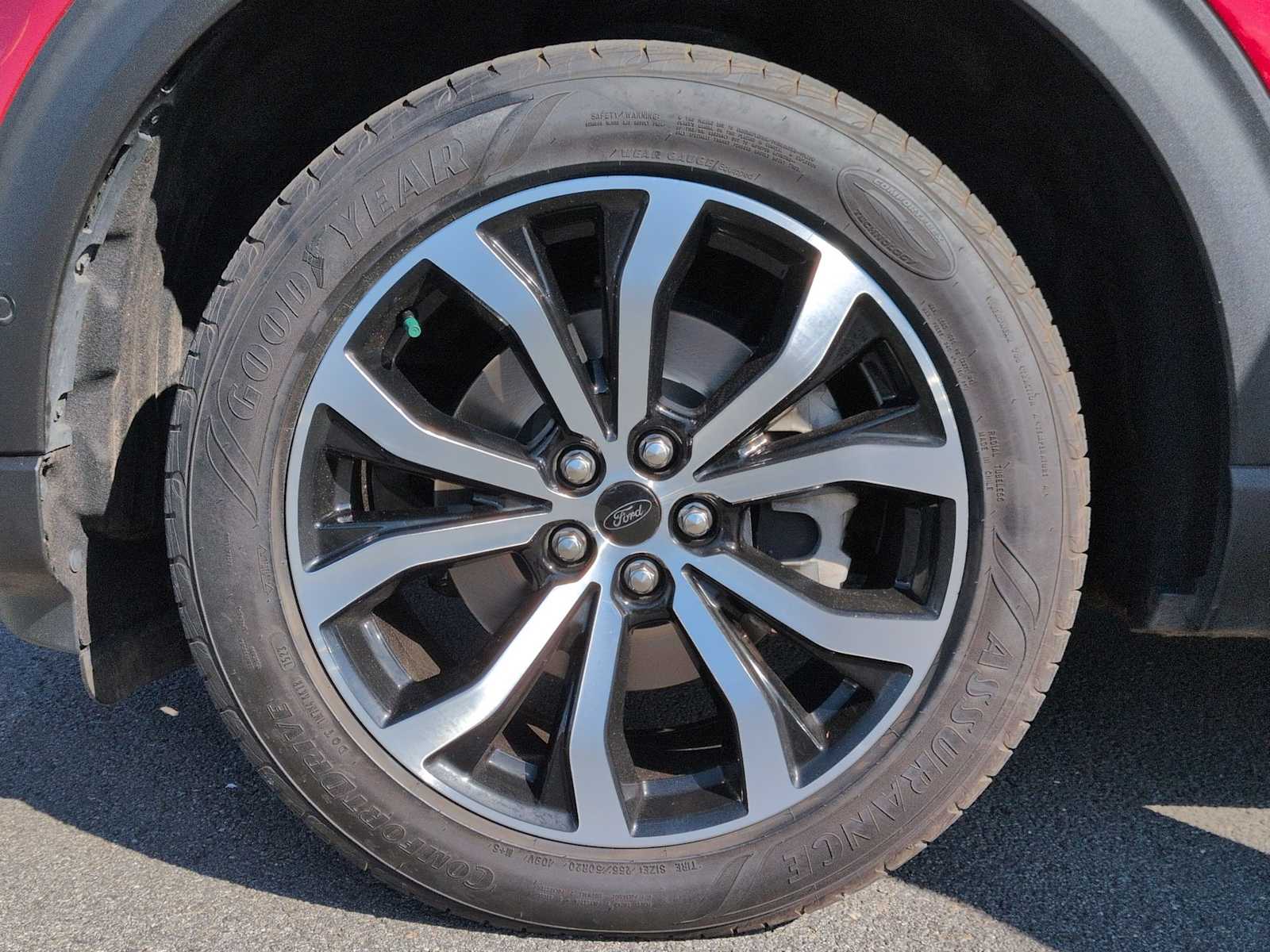 Thumbnail: 2020 Ford Explorer - 14