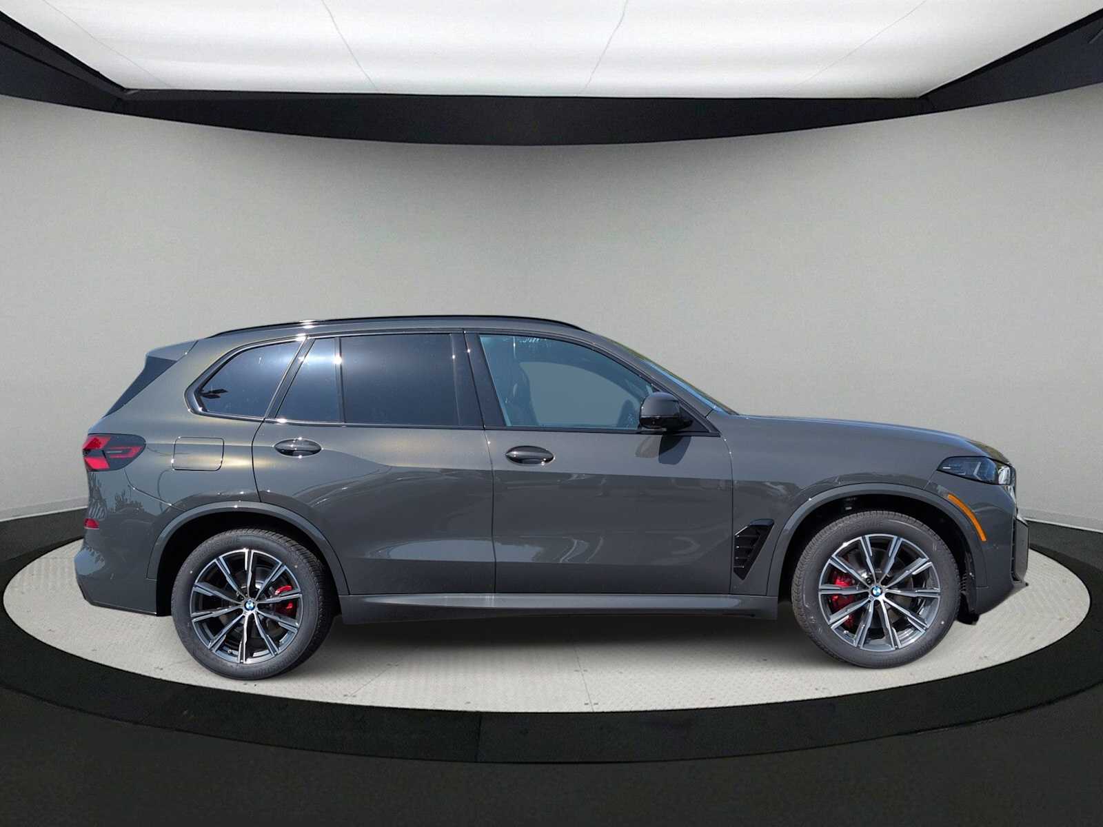 Thumbnail: 2026 BMW X5 - 9