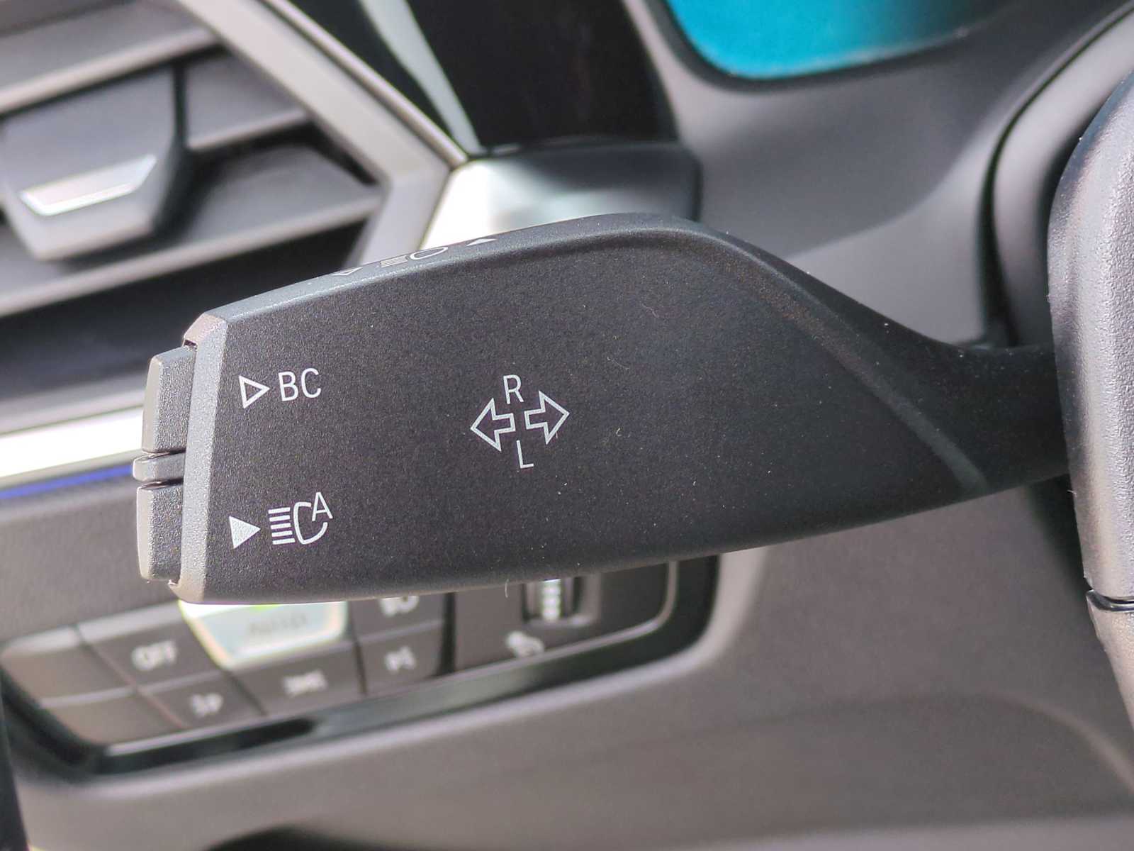 Thumbnail: 2022 BMW 3 Series - 29