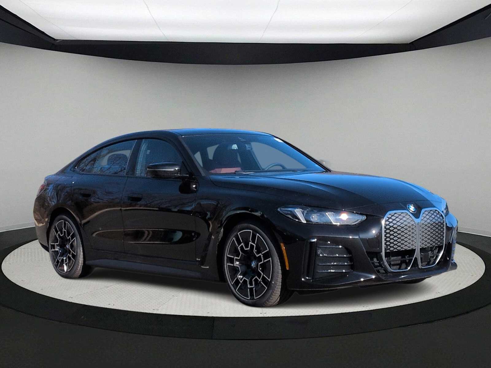 Thumbnail: 2026 BMW i4 - 2