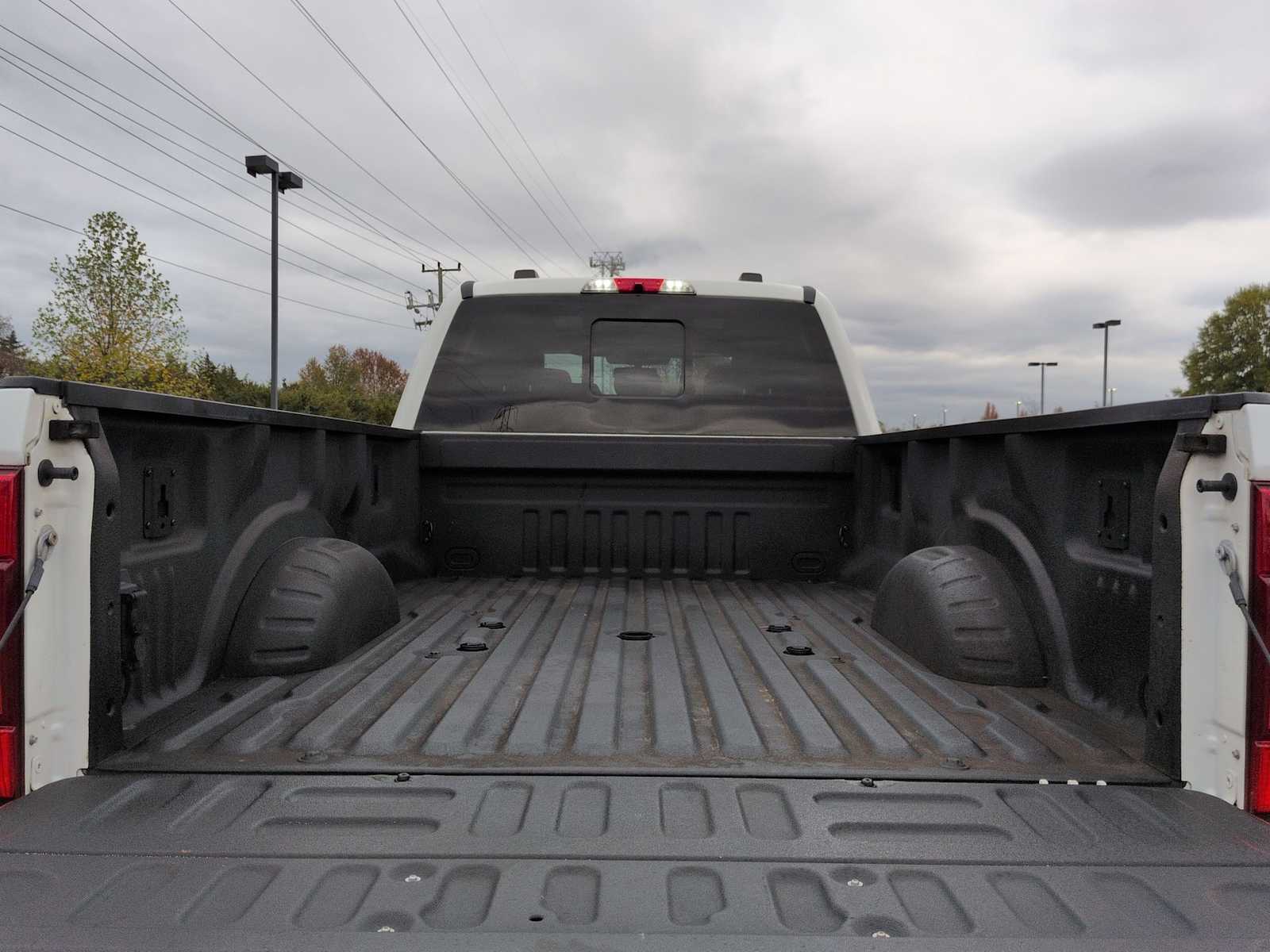 Thumbnail: 2020 Ford F-350 - 37