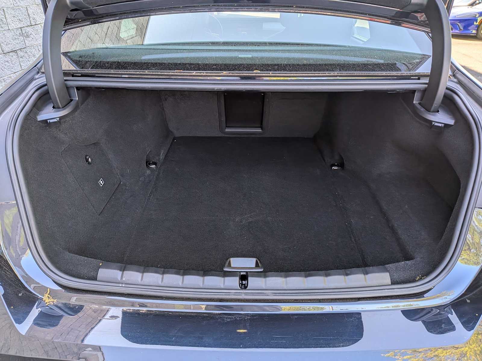 Thumbnail: 2024 BMW i7 - 36