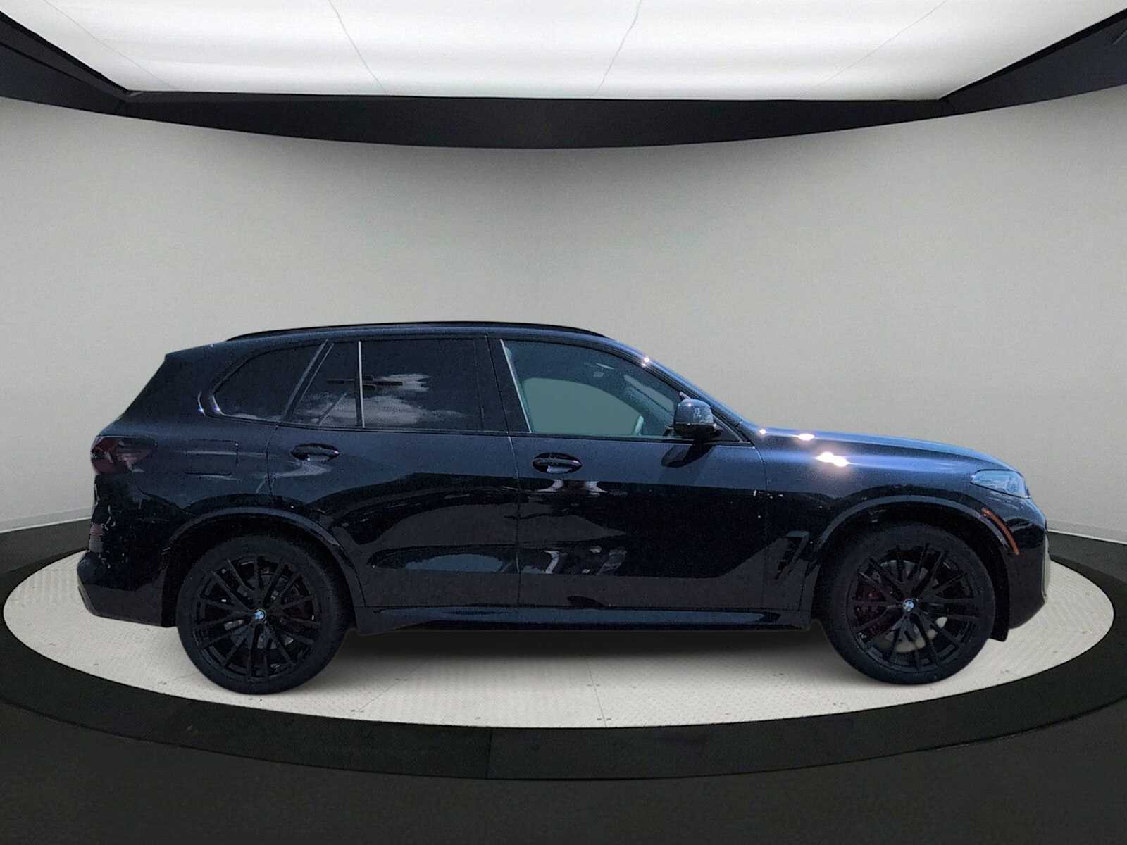 Thumbnail: 2026 BMW X5 - 9