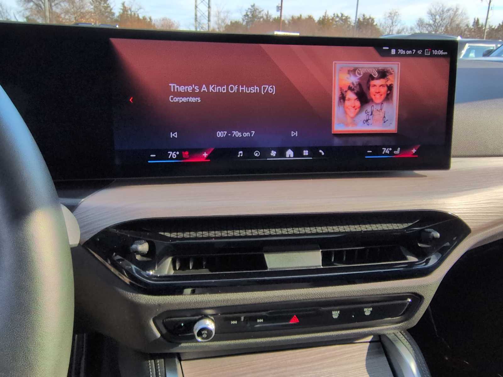 Thumbnail: 2025 BMW i4 - 30