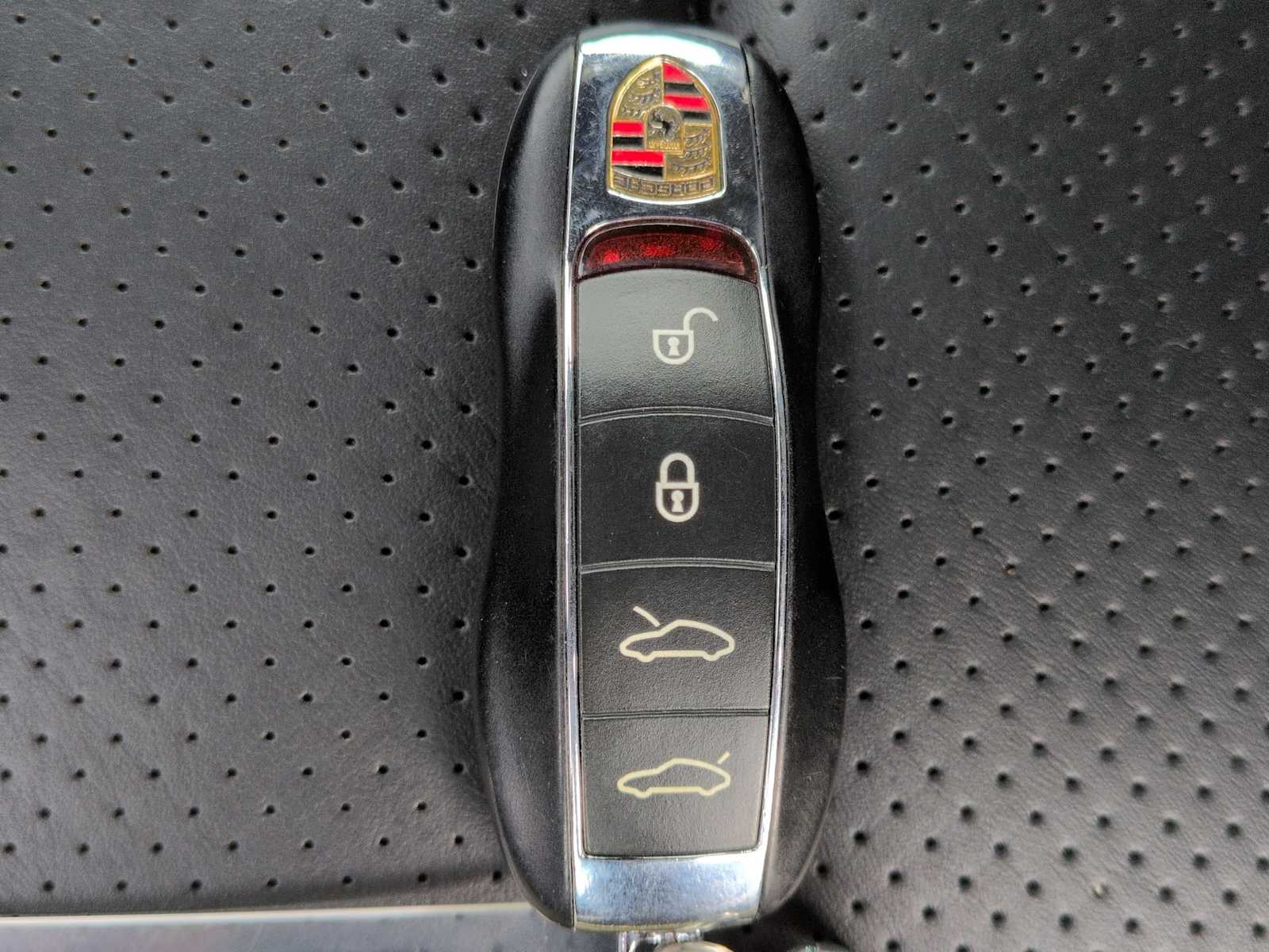 Thumbnail: 2016 Porsche Cayman - 30