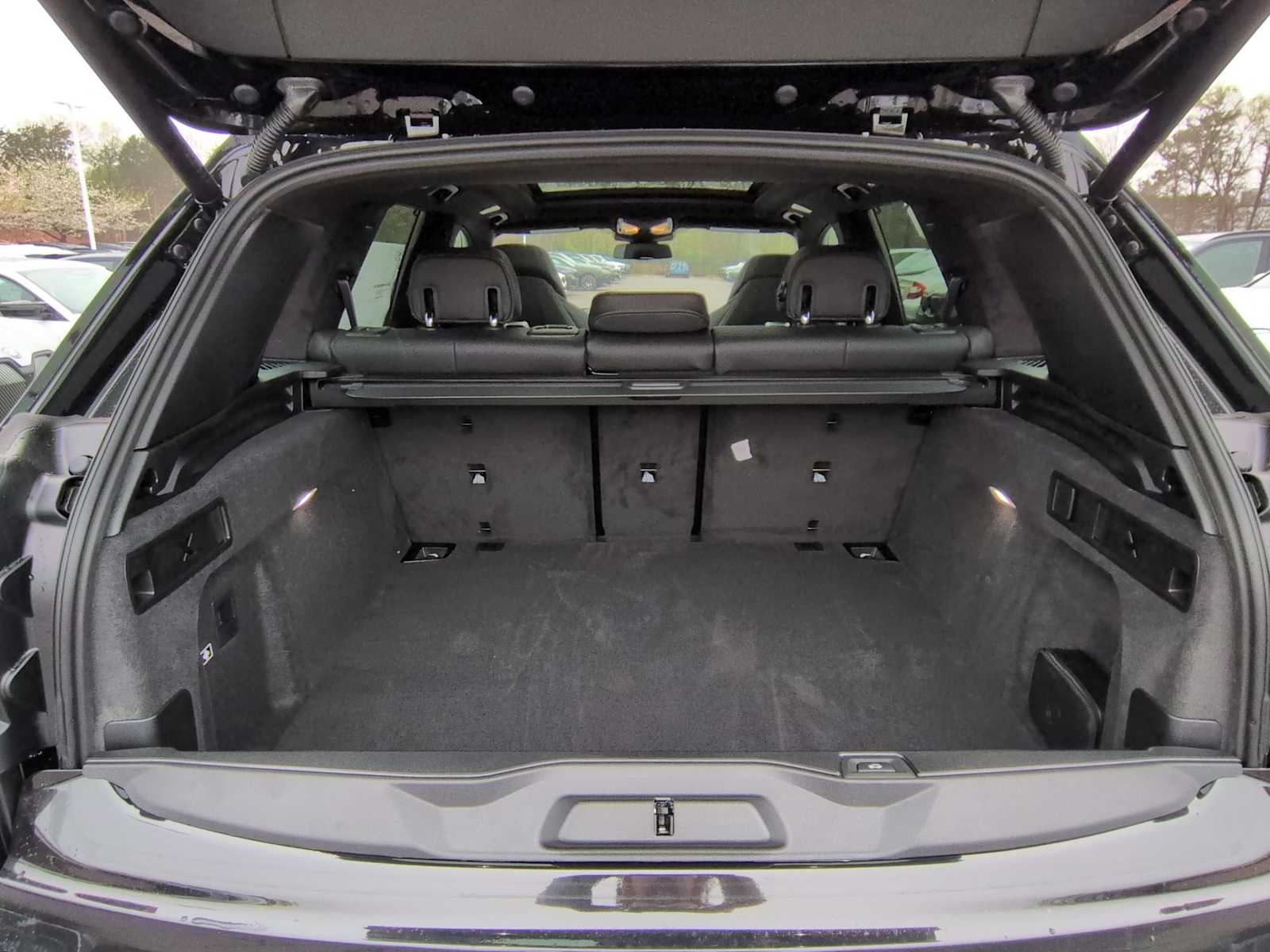 Thumbnail: 2026 BMW X5 - 37