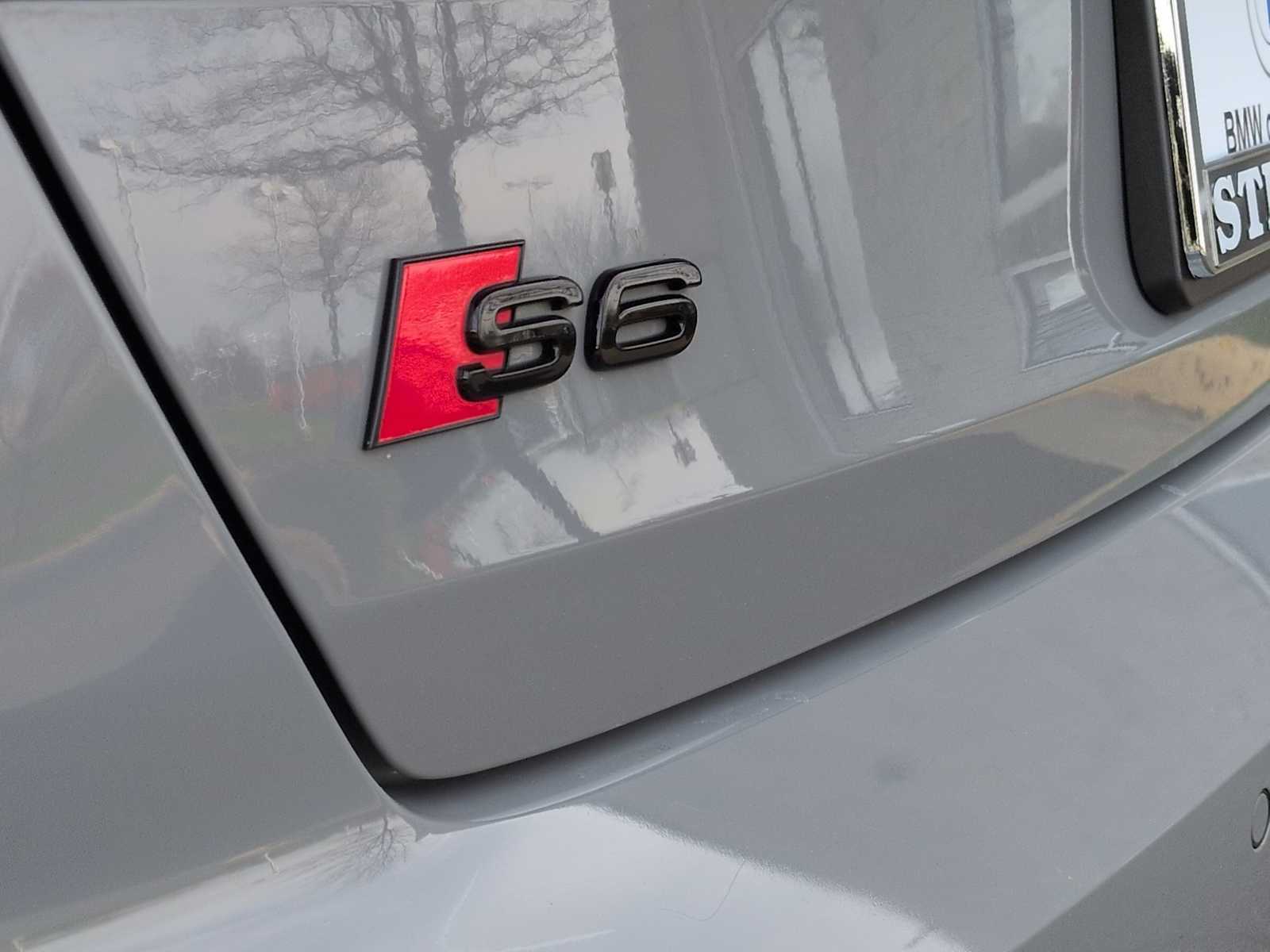 Thumbnail: 2022 Audi S6 - 13