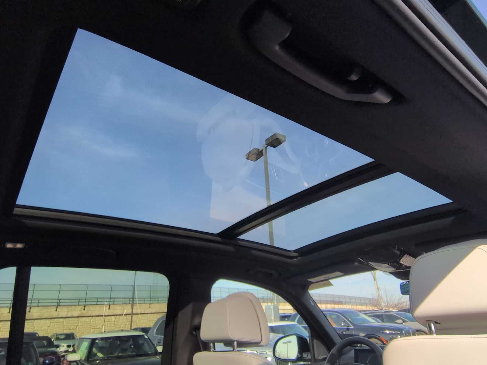 Thumbnail: 2026 BMW X5 - 23