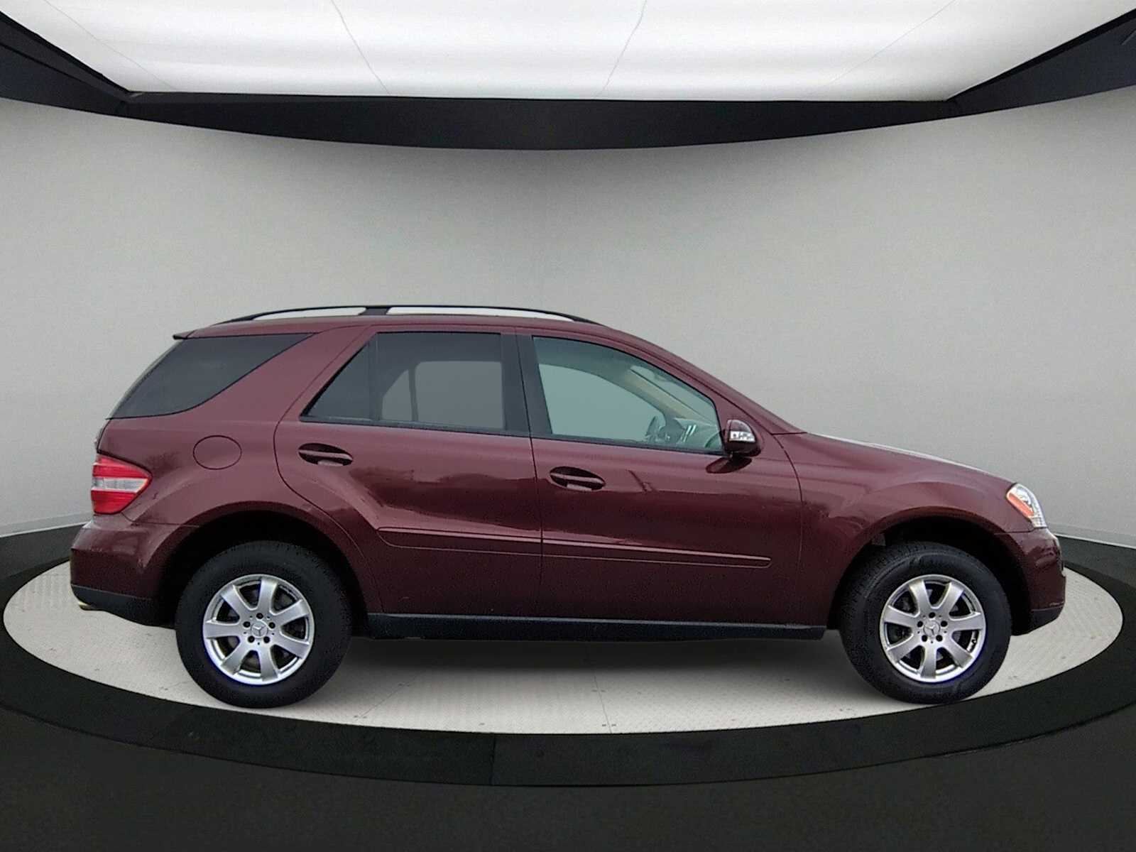 Thumbnail: 2006 Mercedes-Benz M-Class - 9