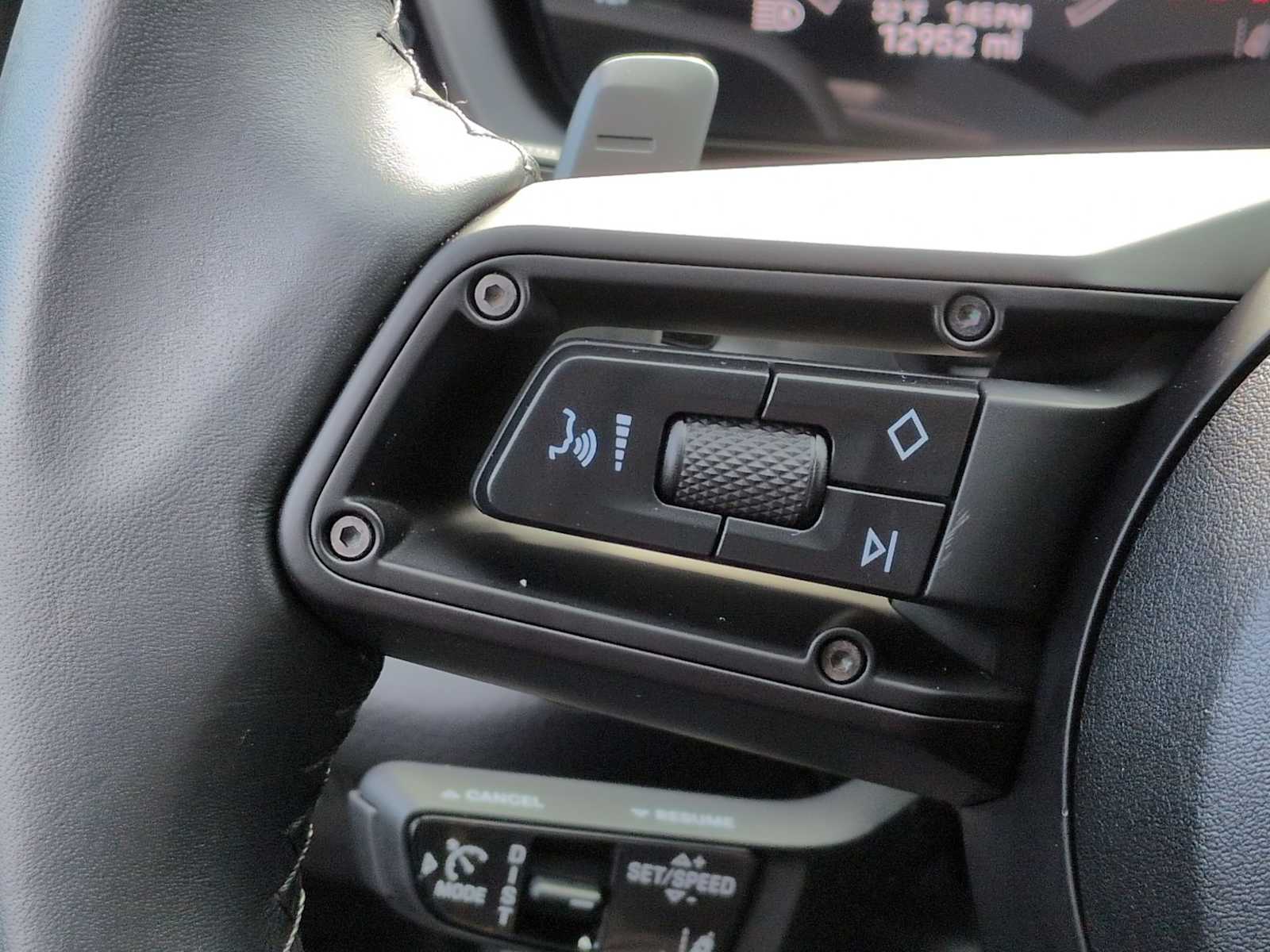 Thumbnail: 2025 Porsche  - 25