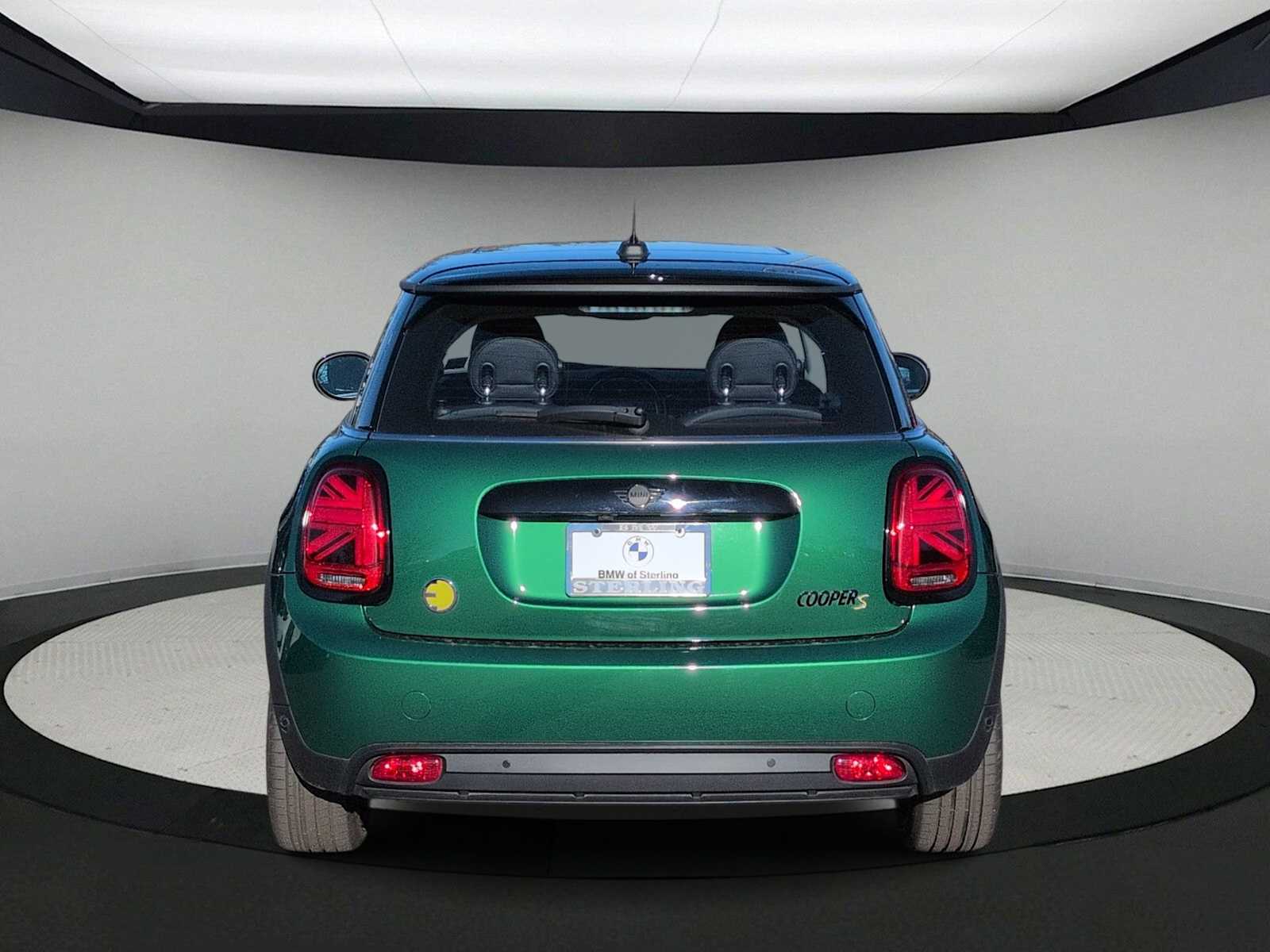 Thumbnail: 2024 MINI Cooper Hardtop - 7