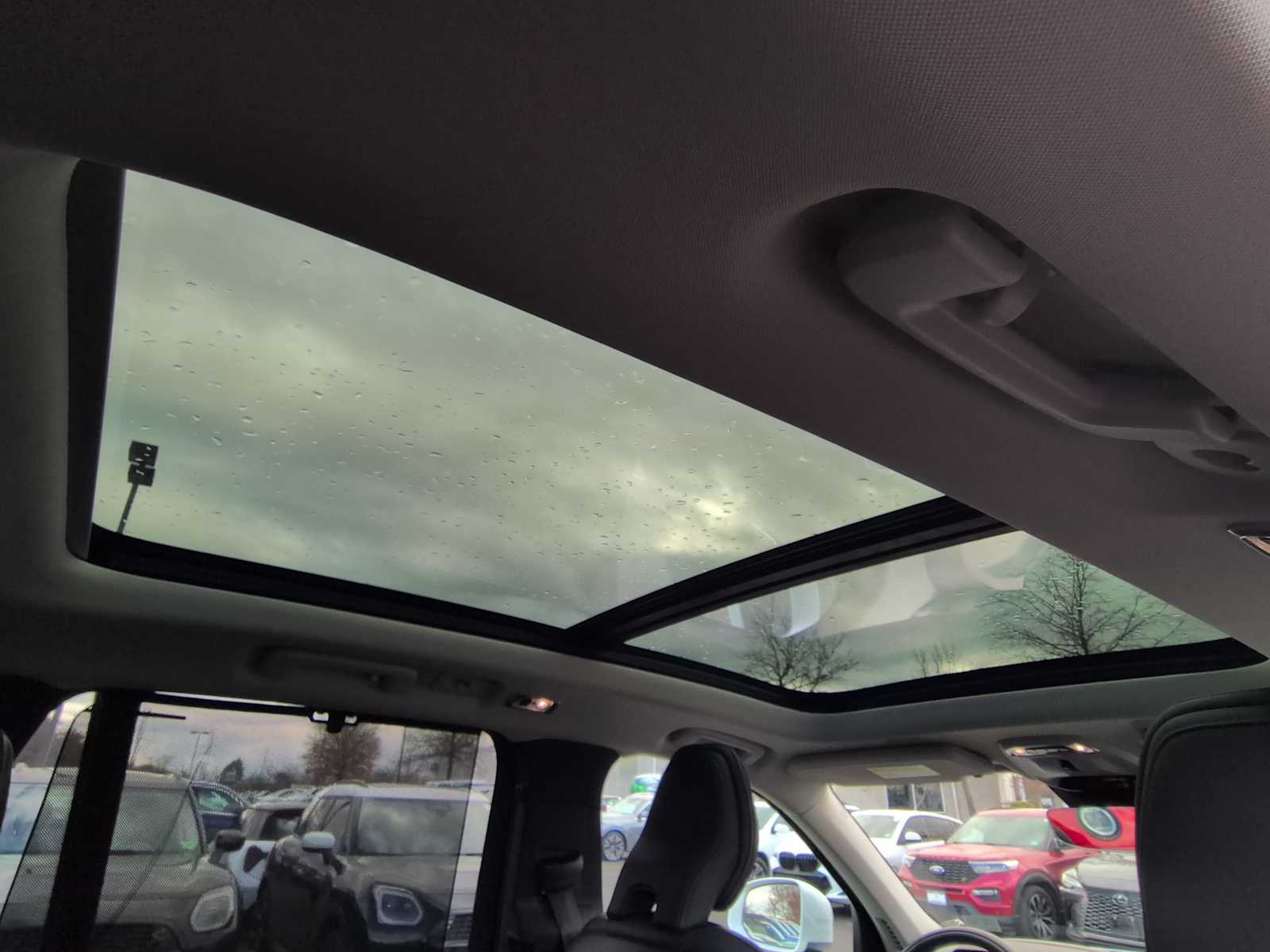 Thumbnail: 2022 Volvo XC90 - 23