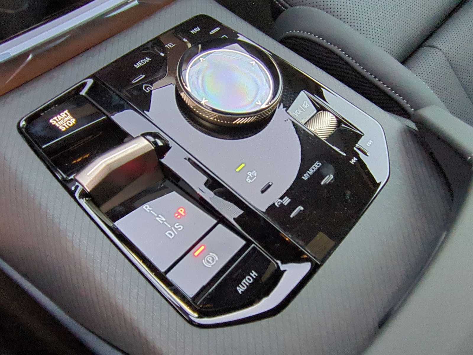 Thumbnail: 2025 BMW X3 - 33