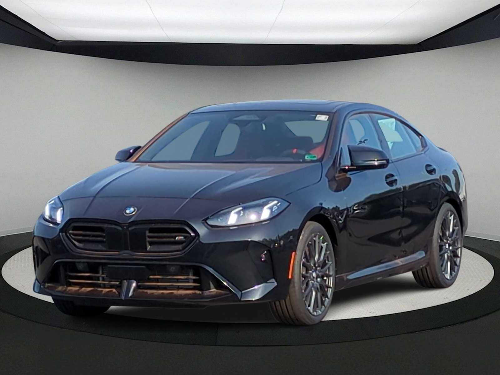 Thumbnail: 2025 BMW 2 Series - 4