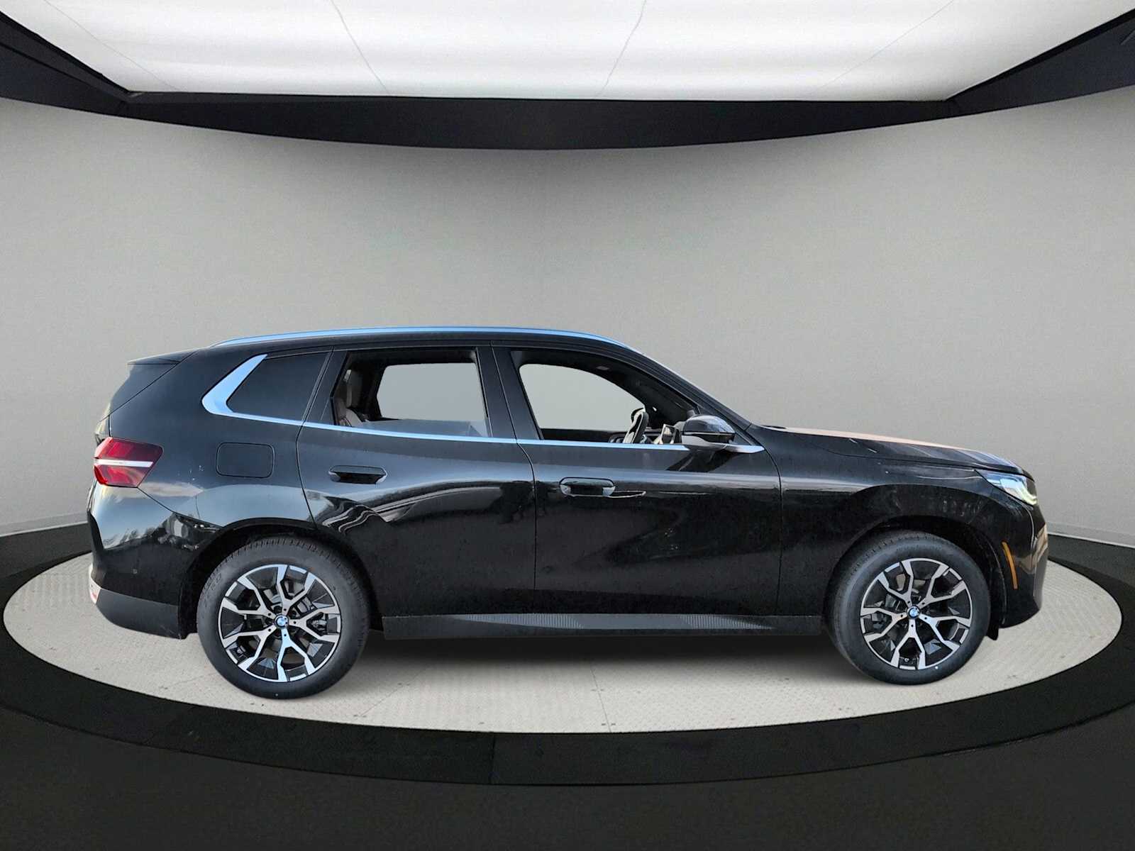 Thumbnail: 2026 BMW X3 - 9