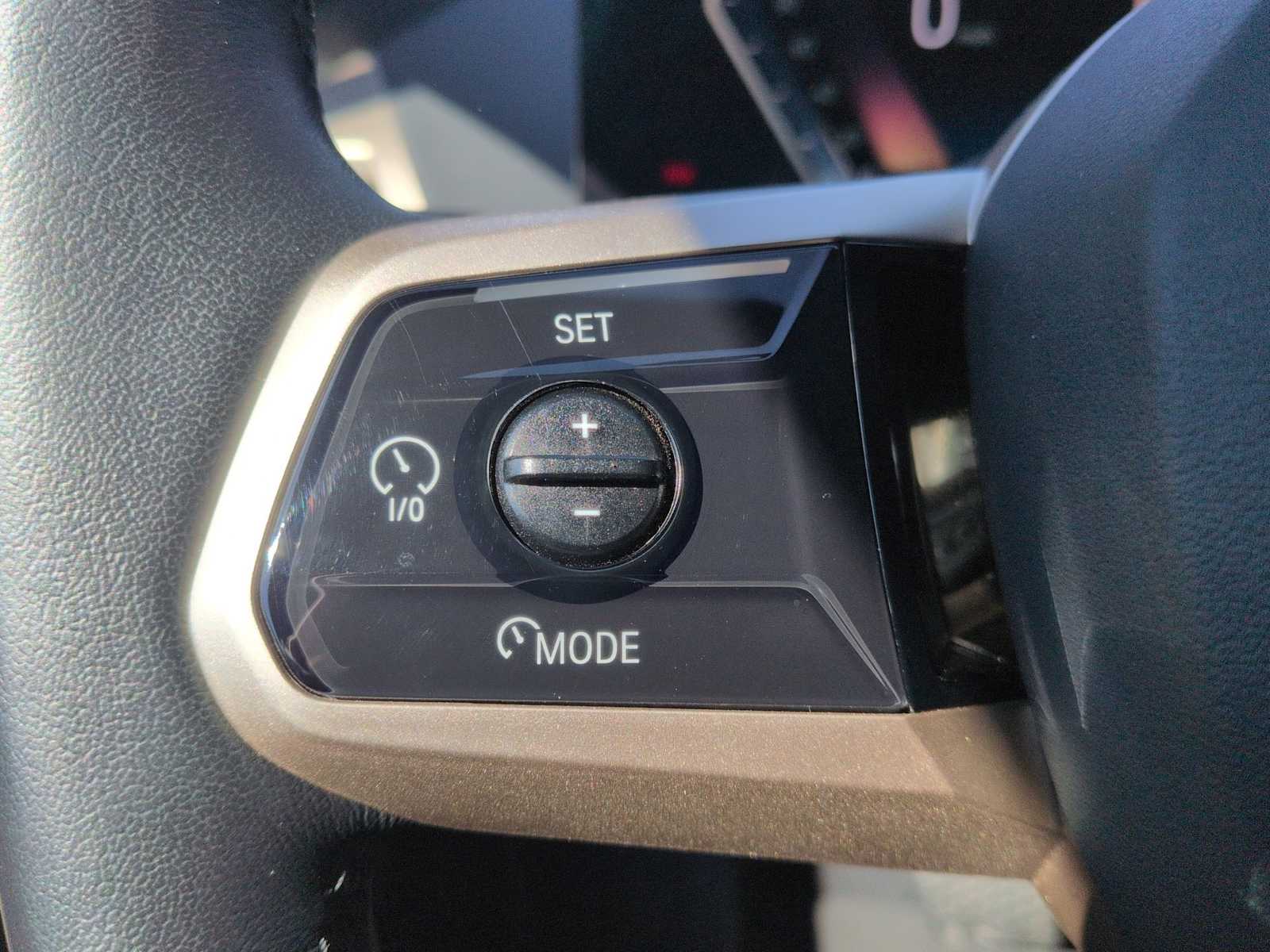 Thumbnail: 2024 BMW iX - 25