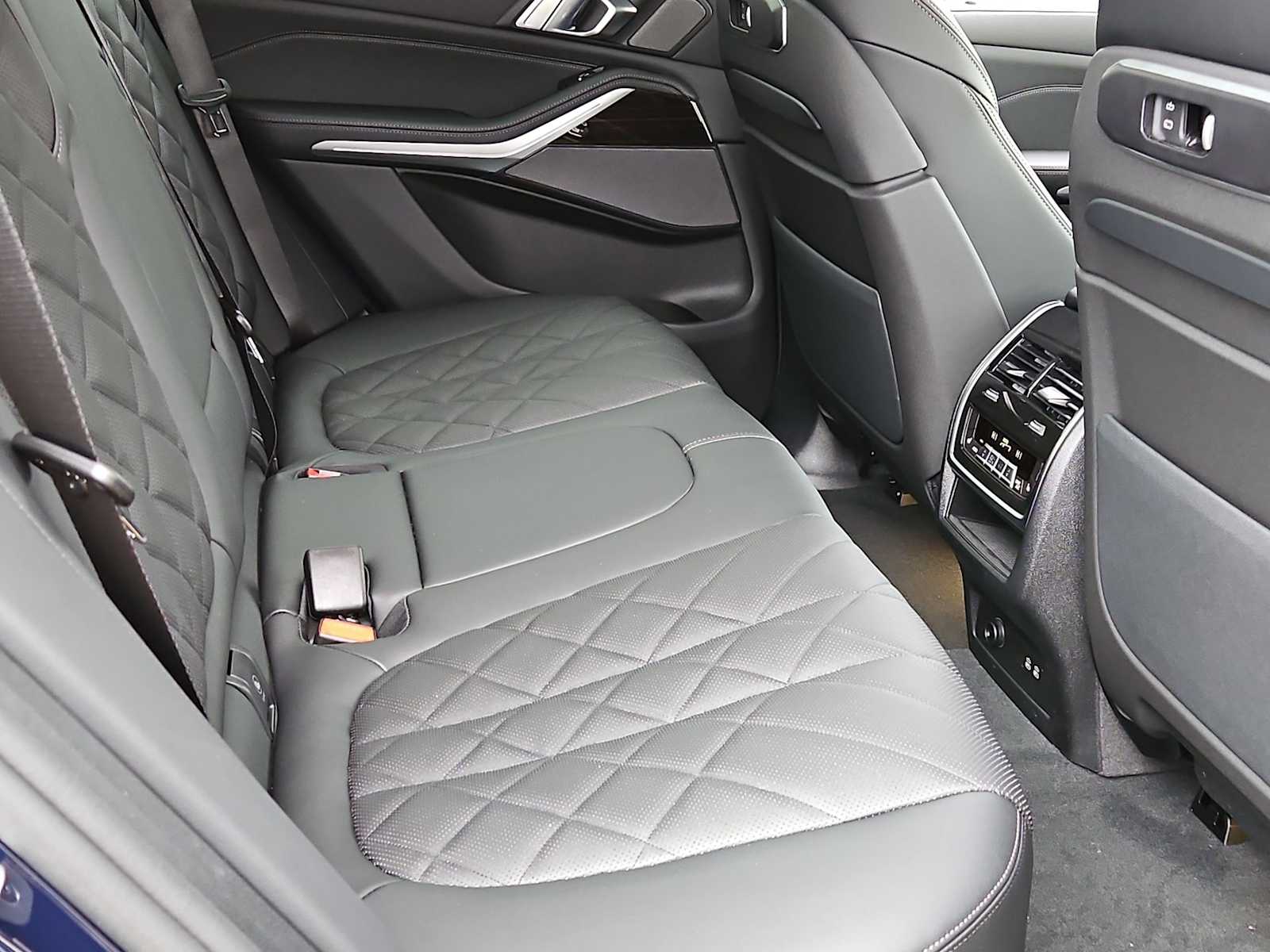 Thumbnail: 2026 BMW X5 - 18