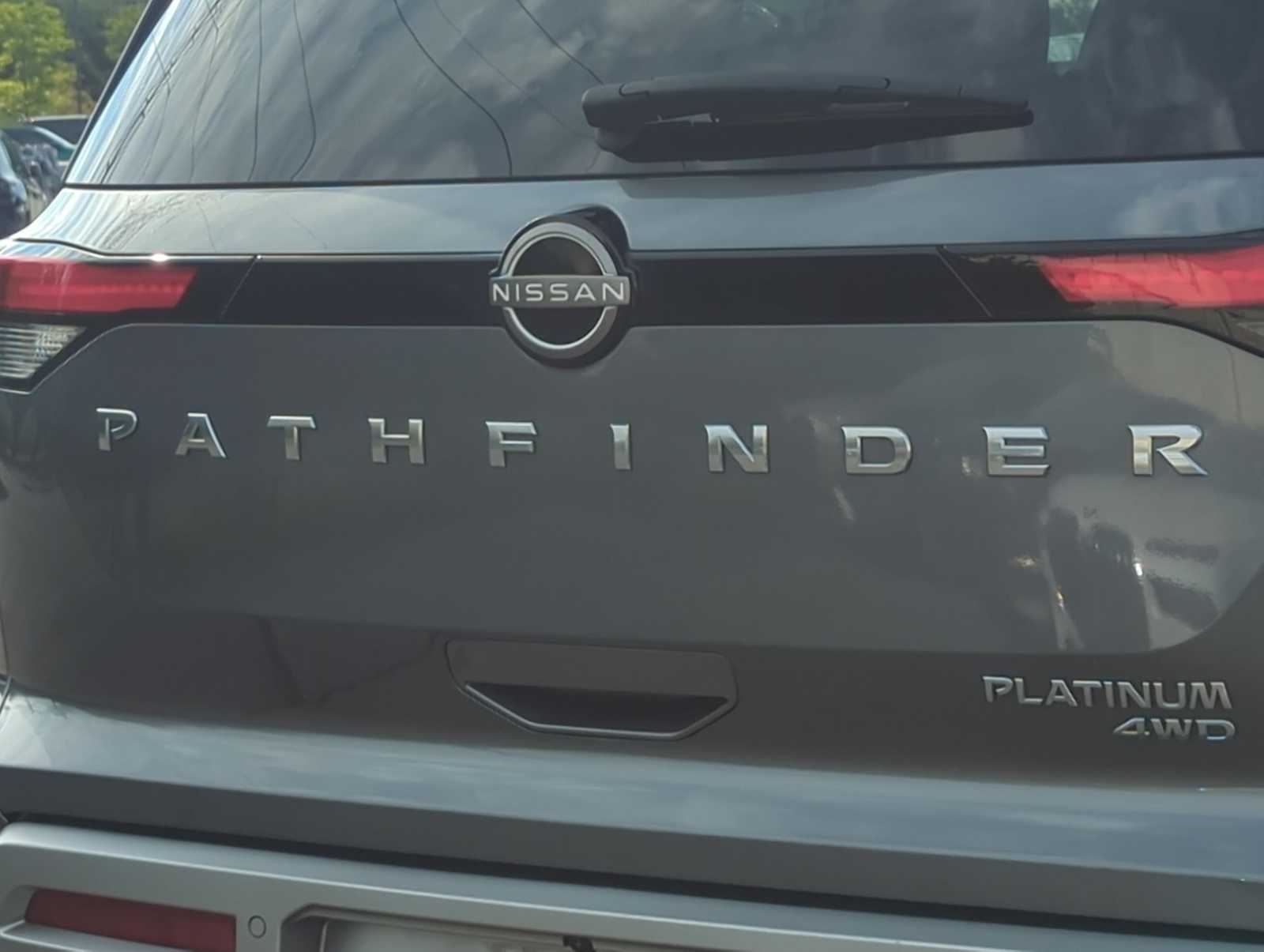 Thumbnail: 2023 Nissan Pathfinder - 13