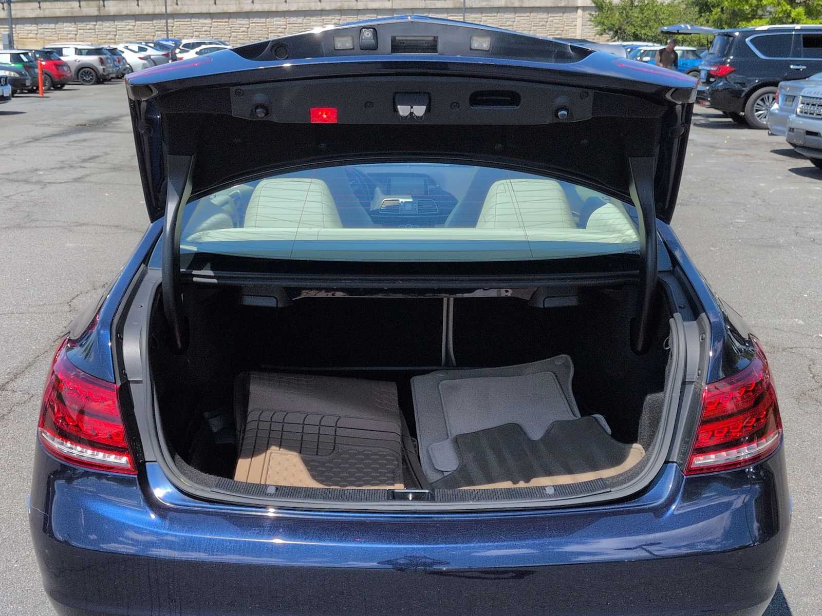 Thumbnail: 2015 Mercedes-Benz E-Class - 33