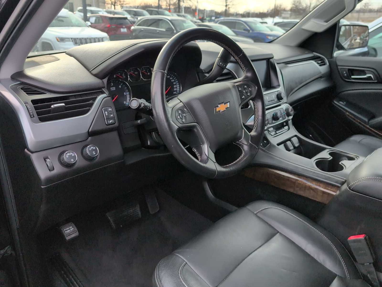 Thumbnail: 2019 Chevrolet Tahoe - 10