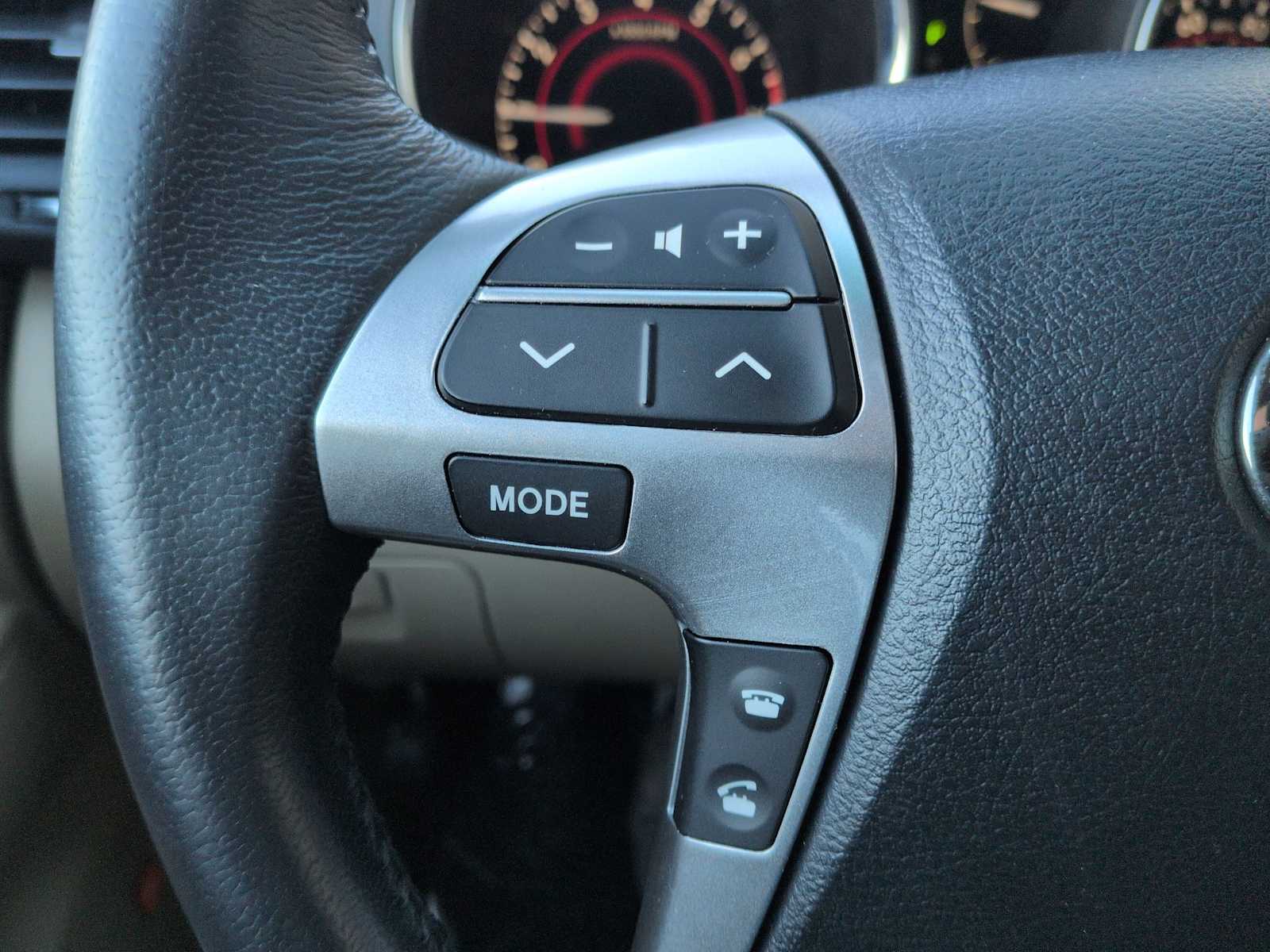 Thumbnail: 2011 Toyota Highlander - 26